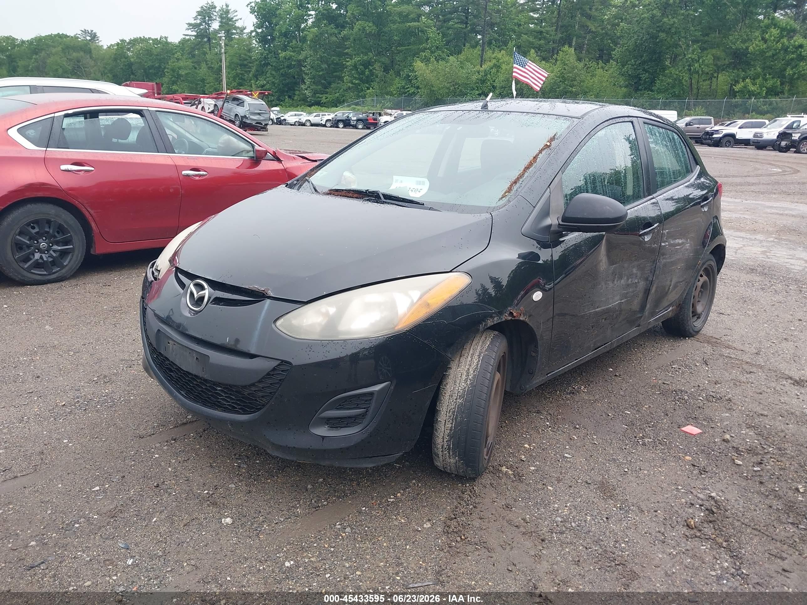 2011 Mazda Mazda2 Sport Black vin: JM1DE1HZ4B0111892