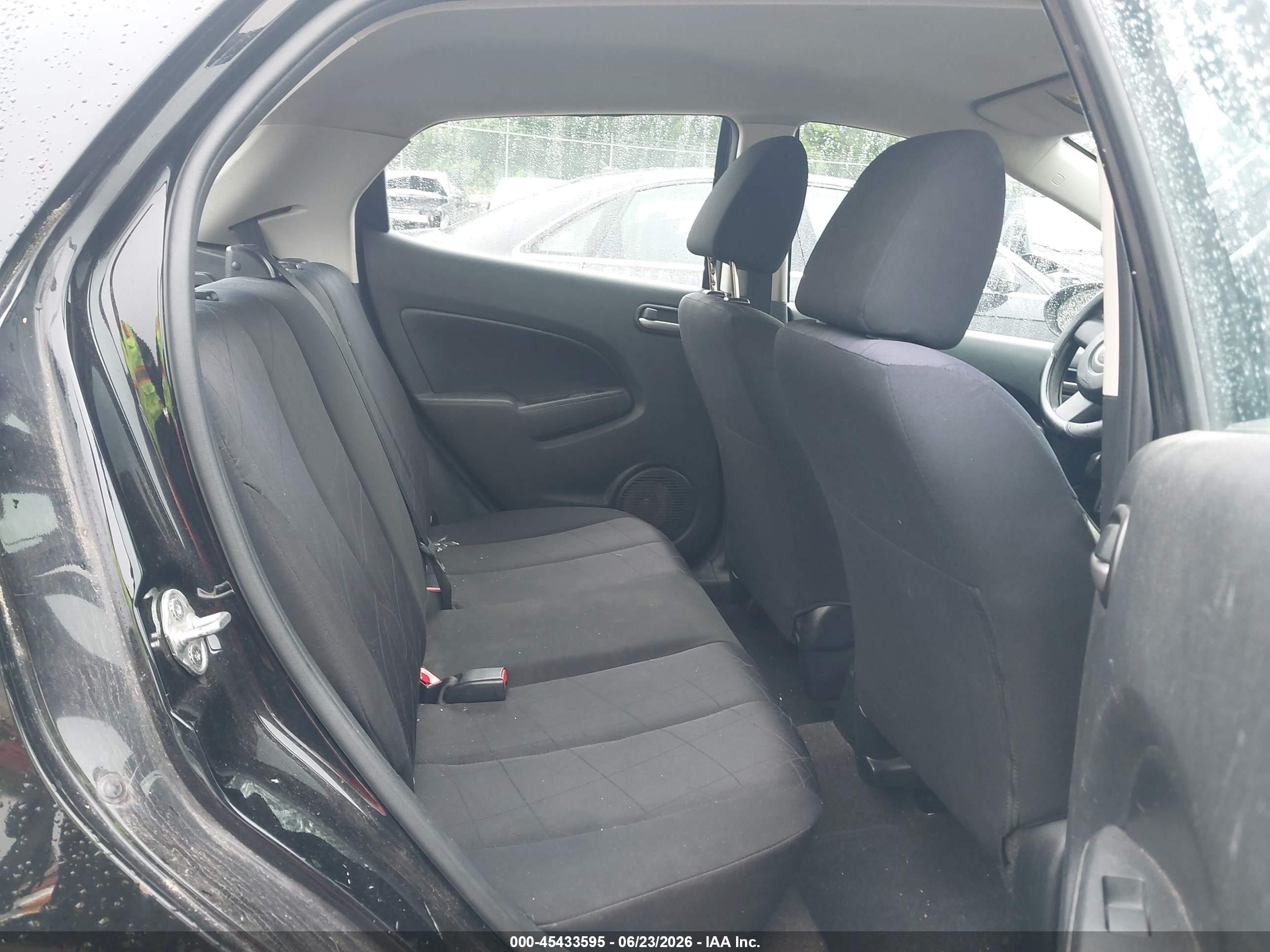 2011 Mazda Mazda2 Sport Black vin: JM1DE1HZ4B0111892