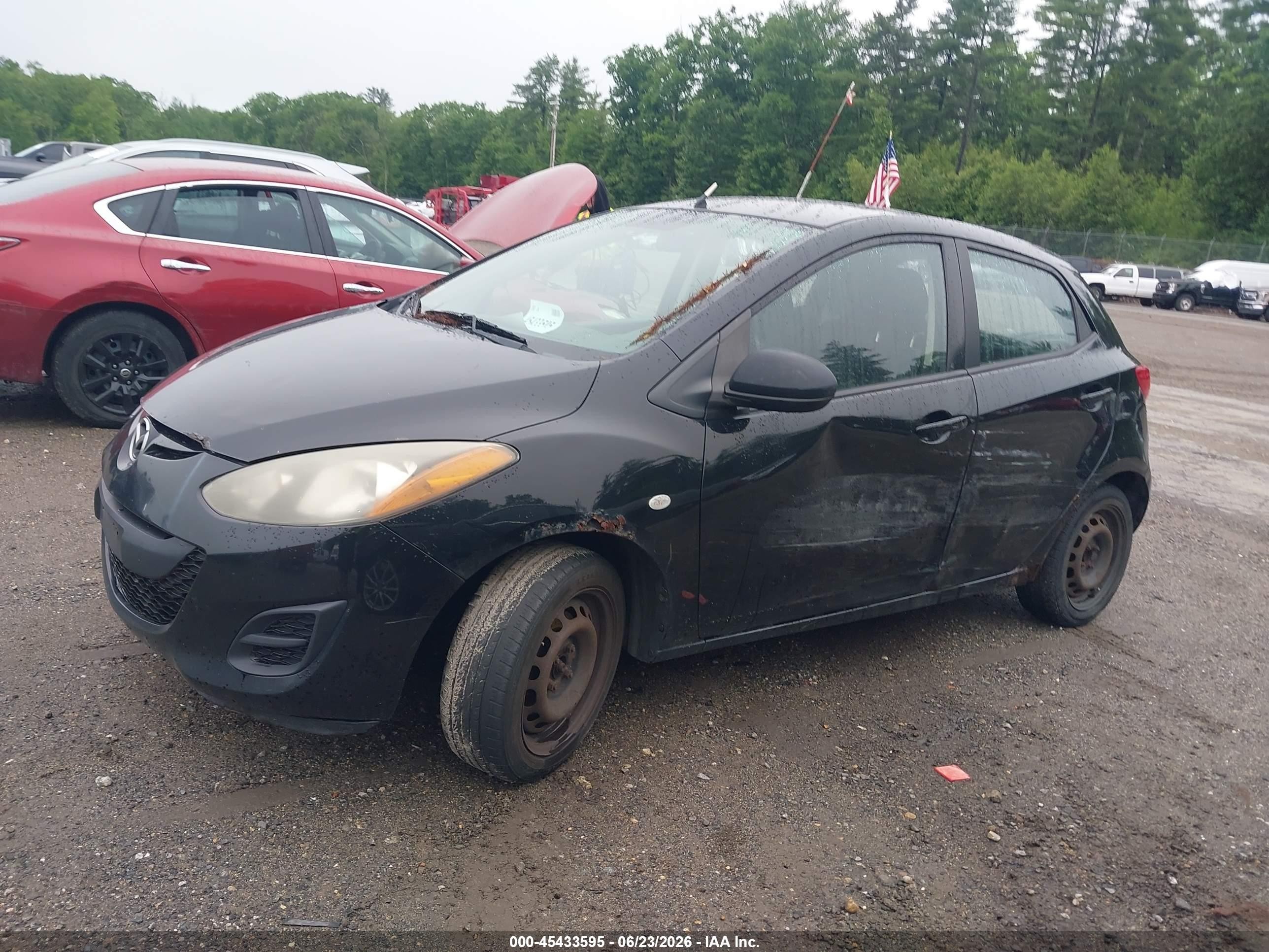 2011 Mazda Mazda2 Sport Black vin: JM1DE1HZ4B0111892