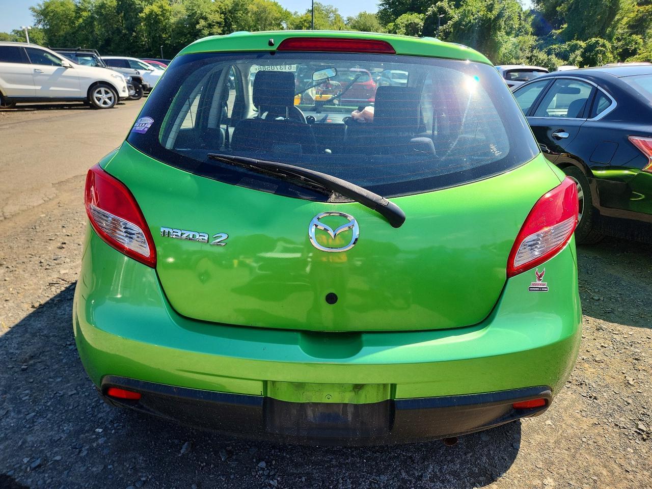 2011 Mazda Mazda2 Green vin: JM1DE1HZ6B0127334