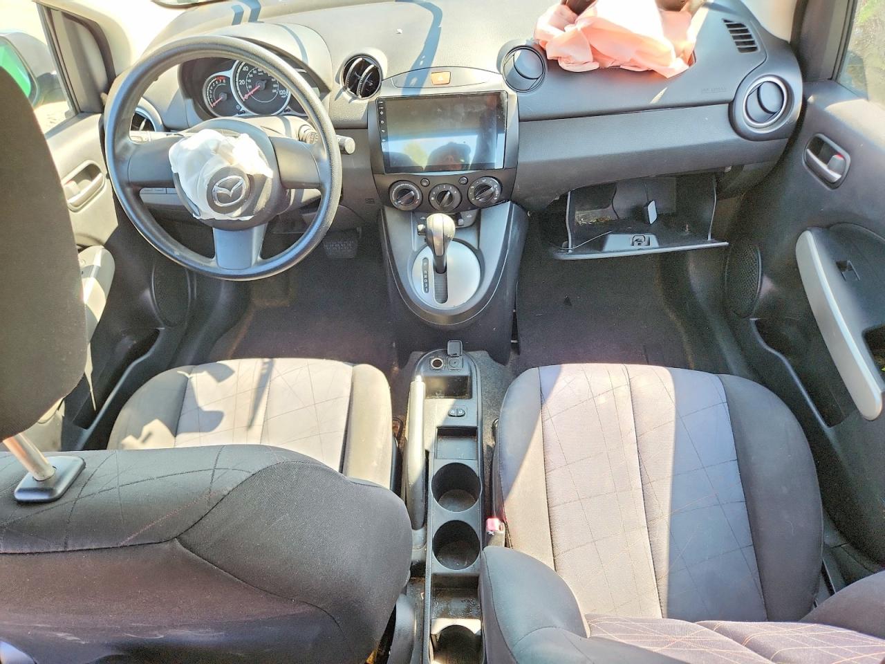2011 Mazda Mazda2 Green vin: JM1DE1HZ6B0127334