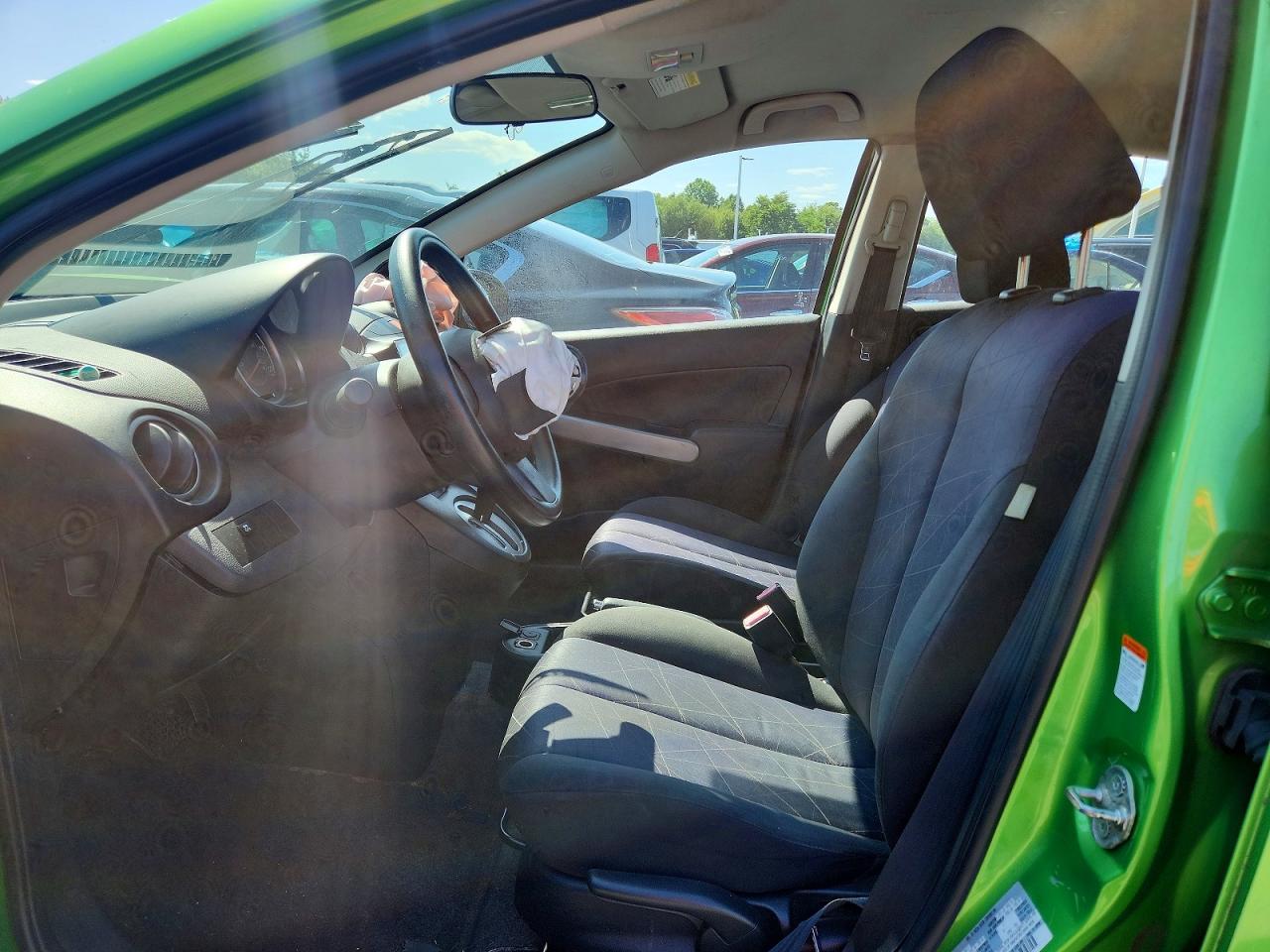 2011 Mazda Mazda2 Green vin: JM1DE1HZ6B0127334