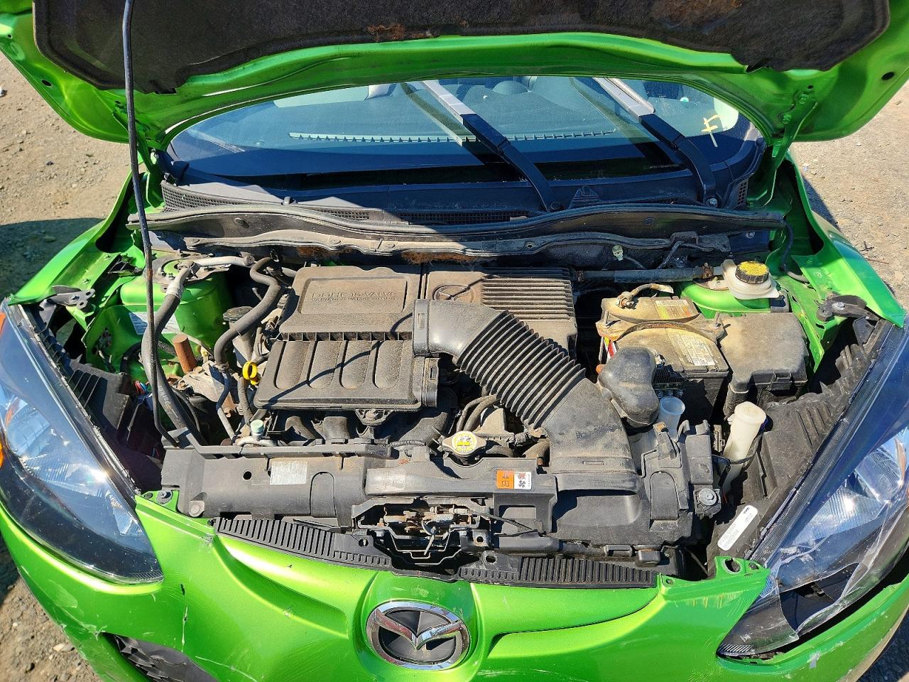 2011 Mazda Mazda2 Green vin: JM1DE1HZ6B0127334