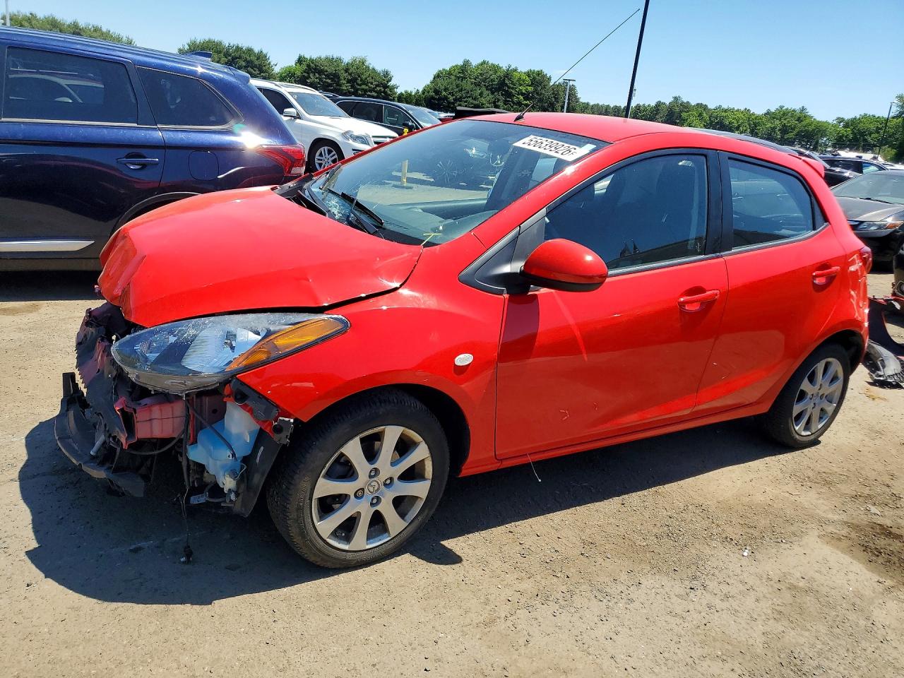 2011 Mazda Mazda2 Red vin: JM1DE1HZ8B0104556