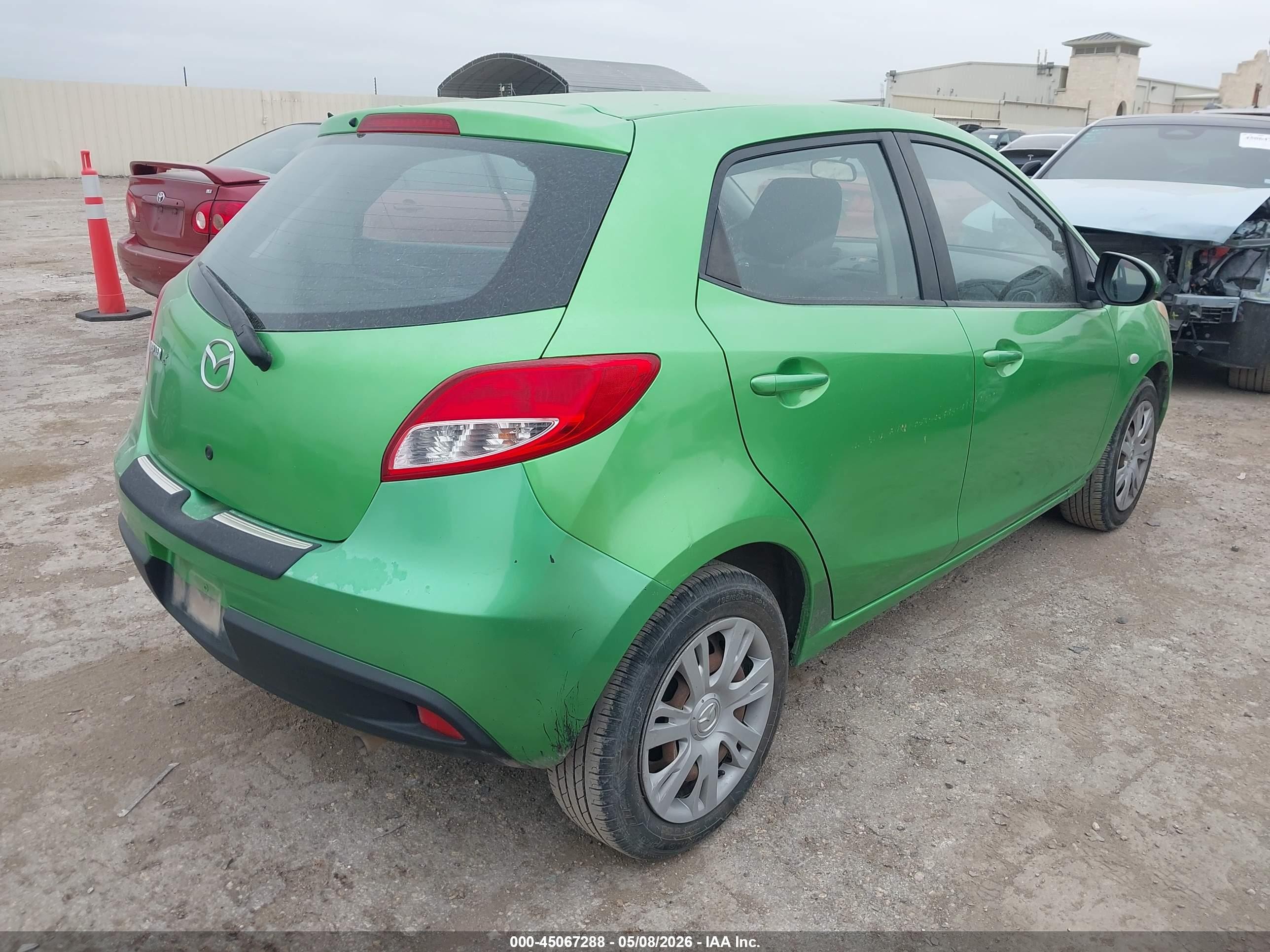 2013 Mazda Mazda2 Sport Green vin: JM1DE1KY0D0154418
