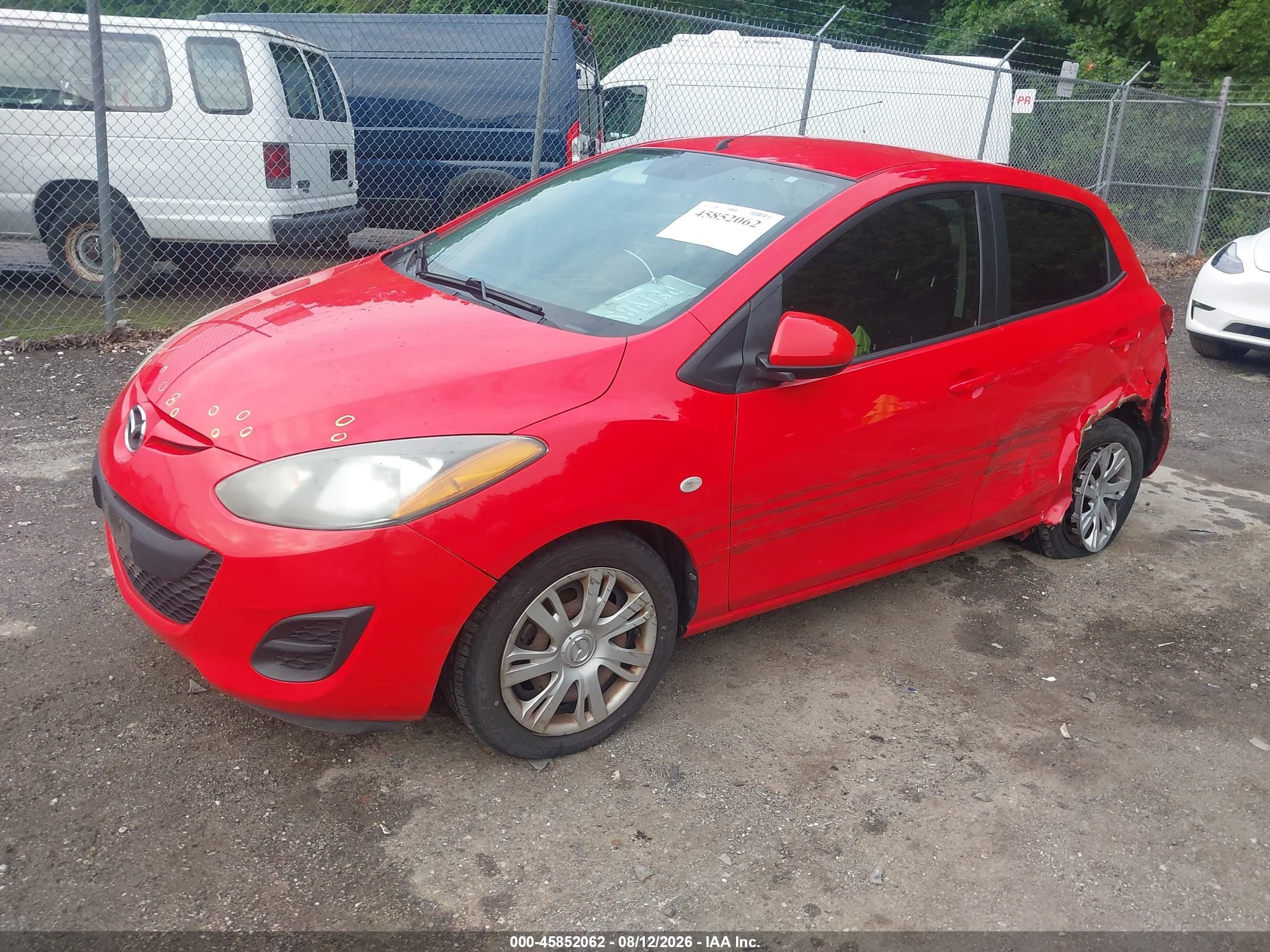 2014 Mazda Mazda2 Sport Красный vin: JM1DE1KY0E0183547