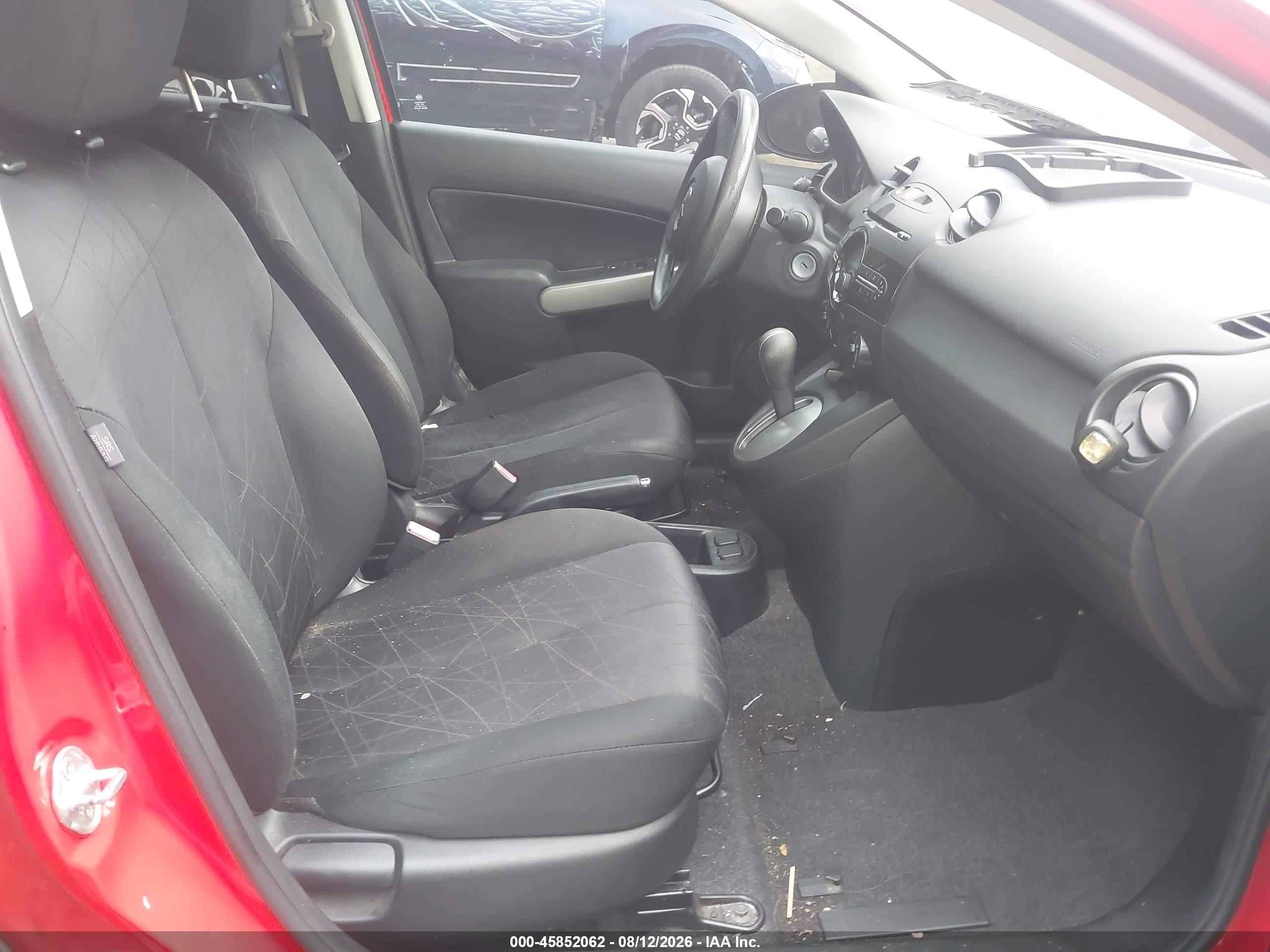 2014 Mazda Mazda2 Sport Красный vin: JM1DE1KY0E0183547