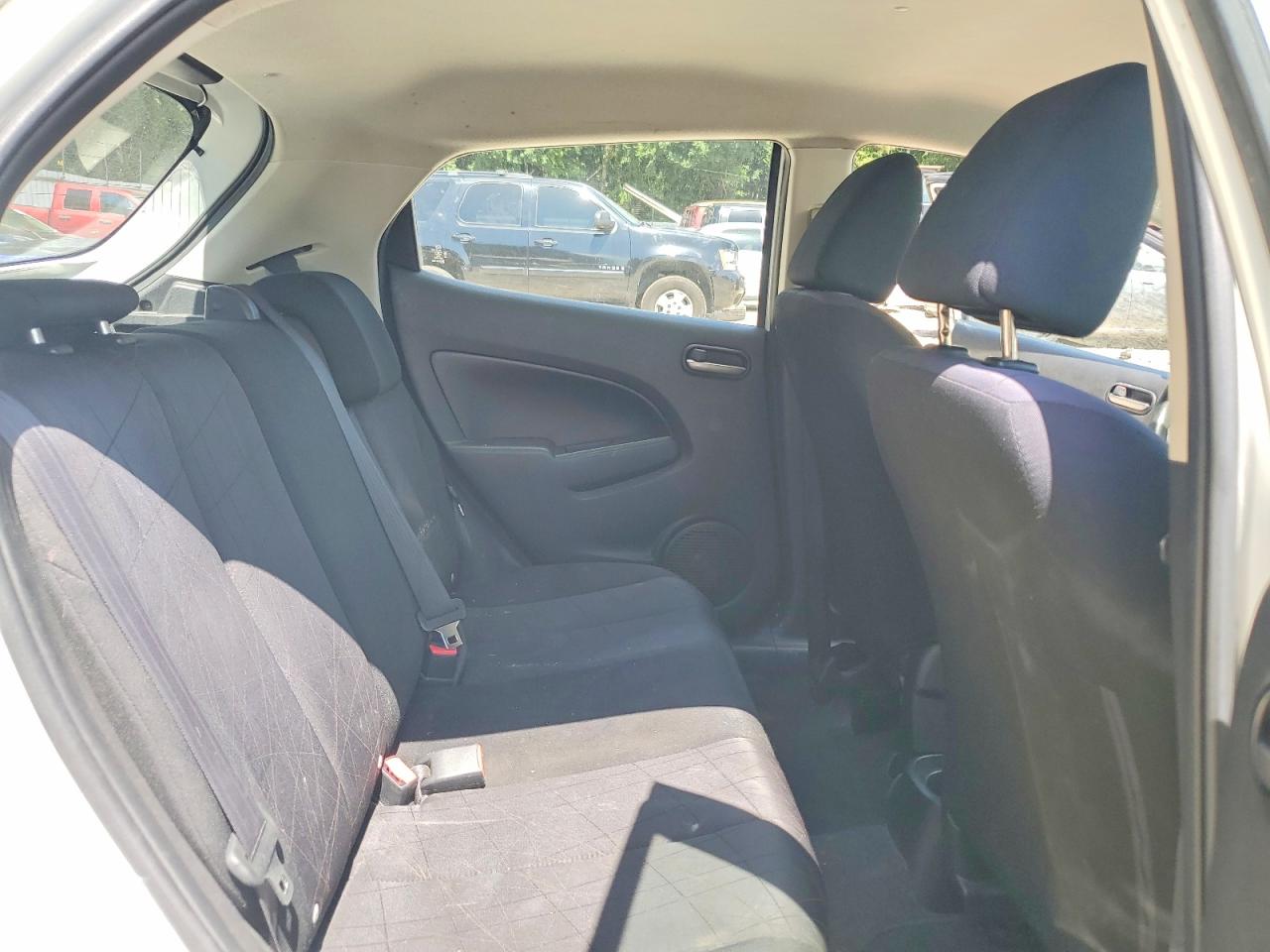 2013 Mazda Mazda 2 White vin: JM1DE1KY1D0153567