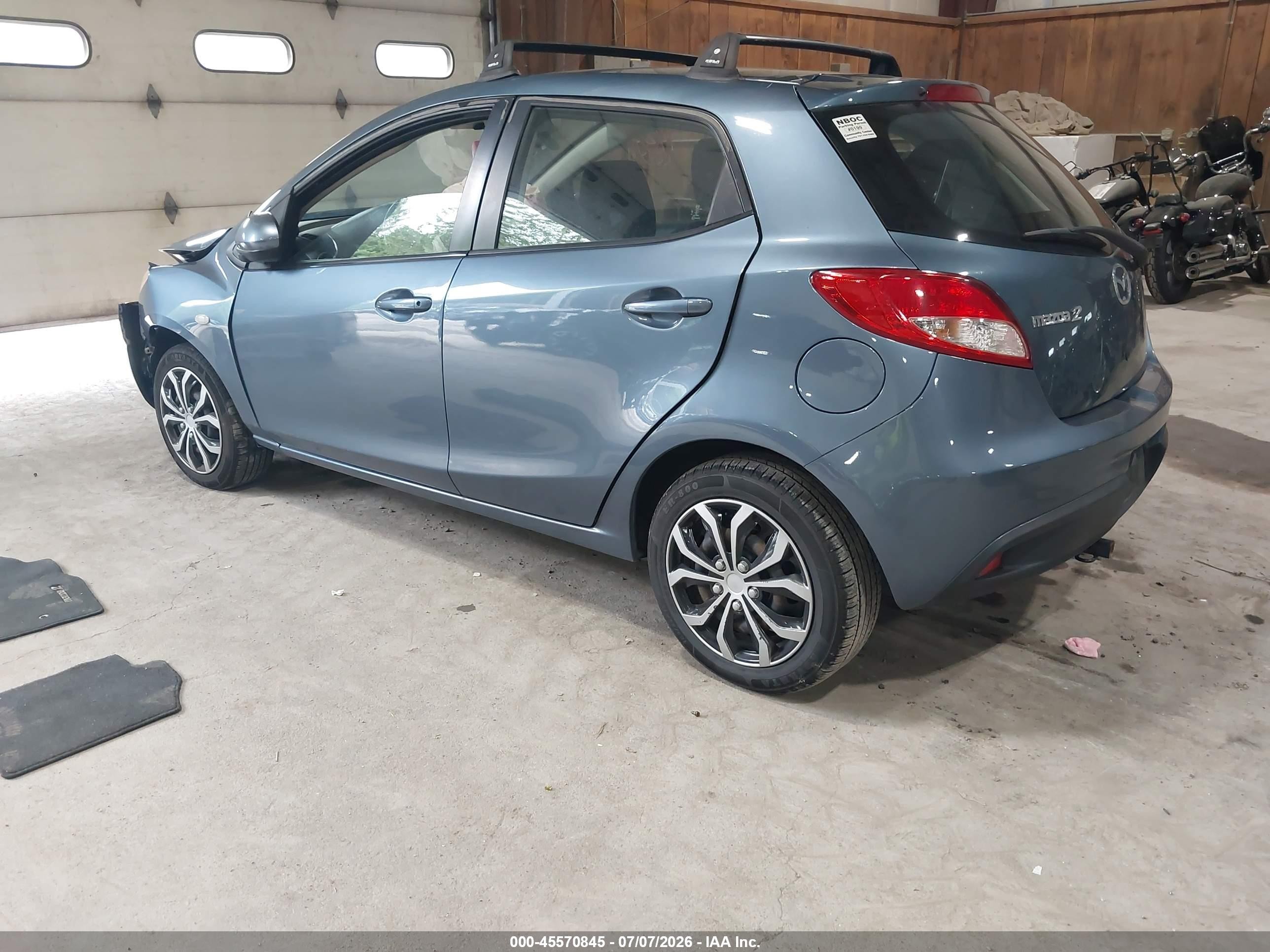 2014 Mazda Mazda2 Sport Blue vin: JM1DE1KY1E0184237