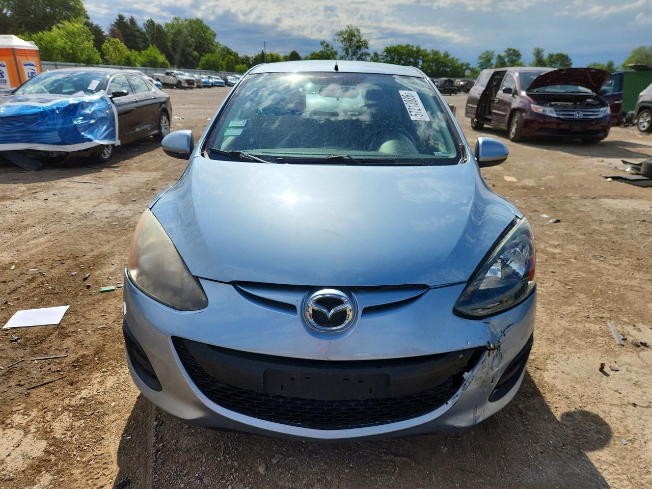 2013 Mazda Mazda2 Blue vin: JM1DE1KY2D0156591