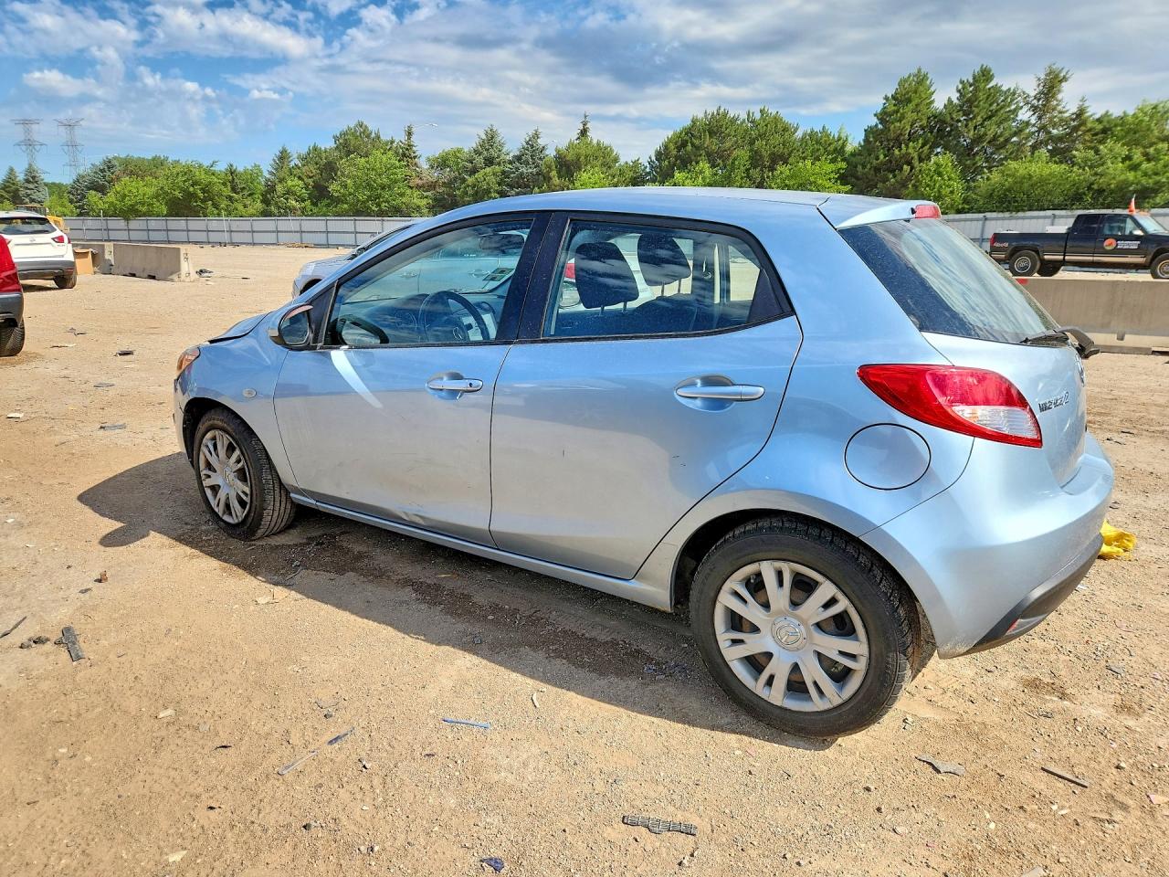 2013 Mazda Mazda2 Blue vin: JM1DE1KY2D0156591