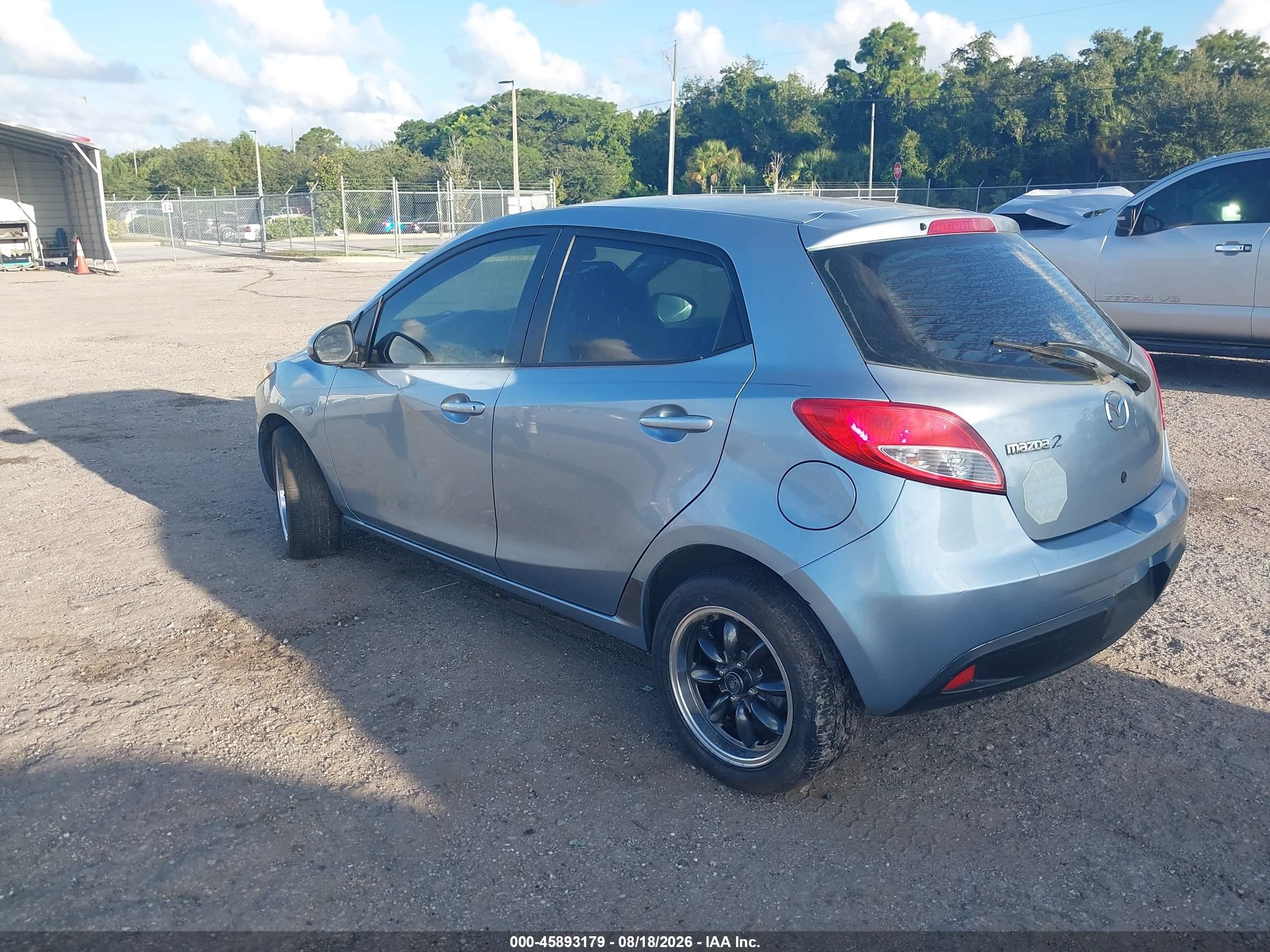 2013 Mazda Mazda2 Sport Light Blue vin: JM1DE1KY2D0166134