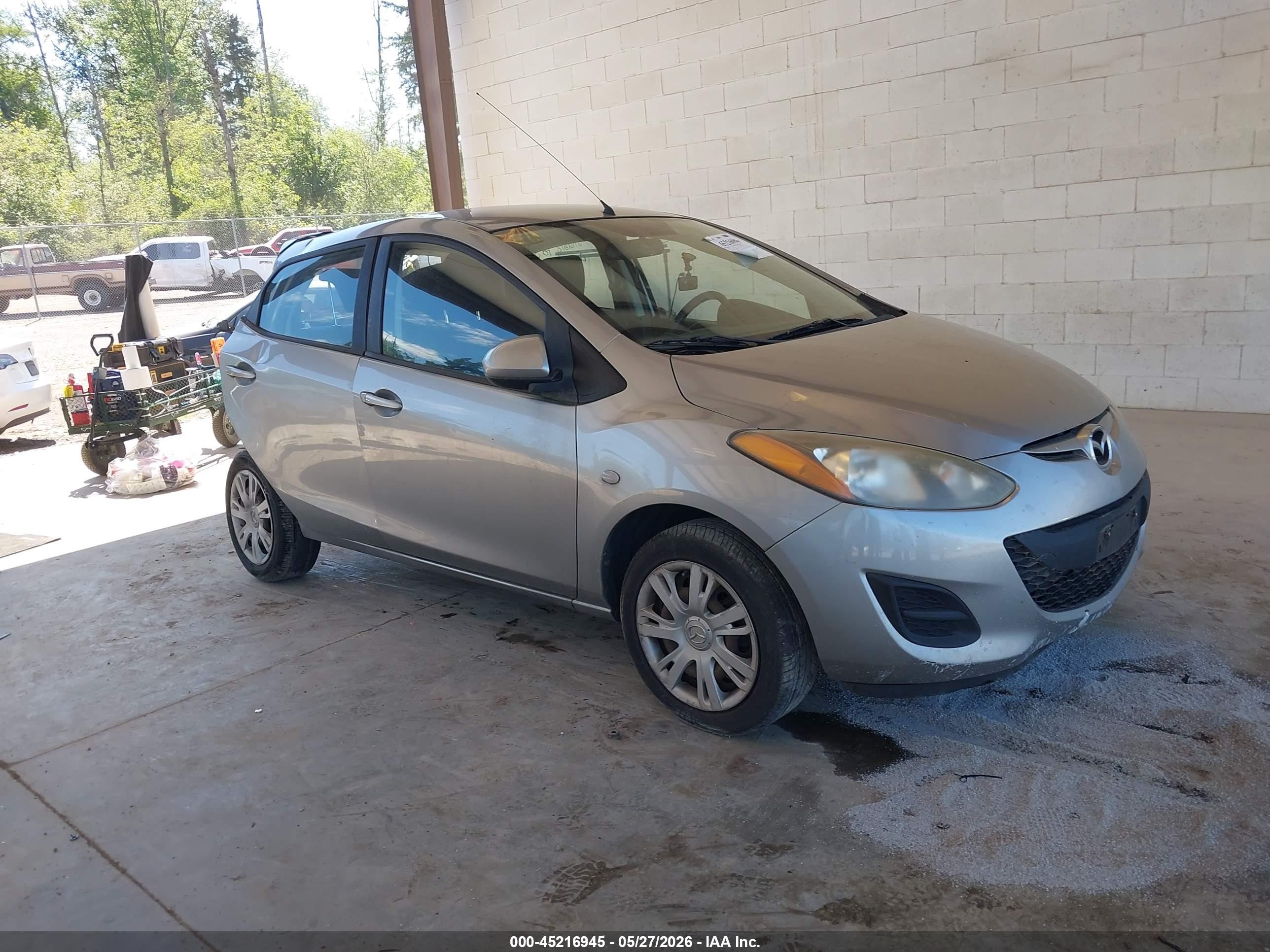 2012 Mazda Mazda2 Sport Gray vin: JM1DE1KY3C0152189