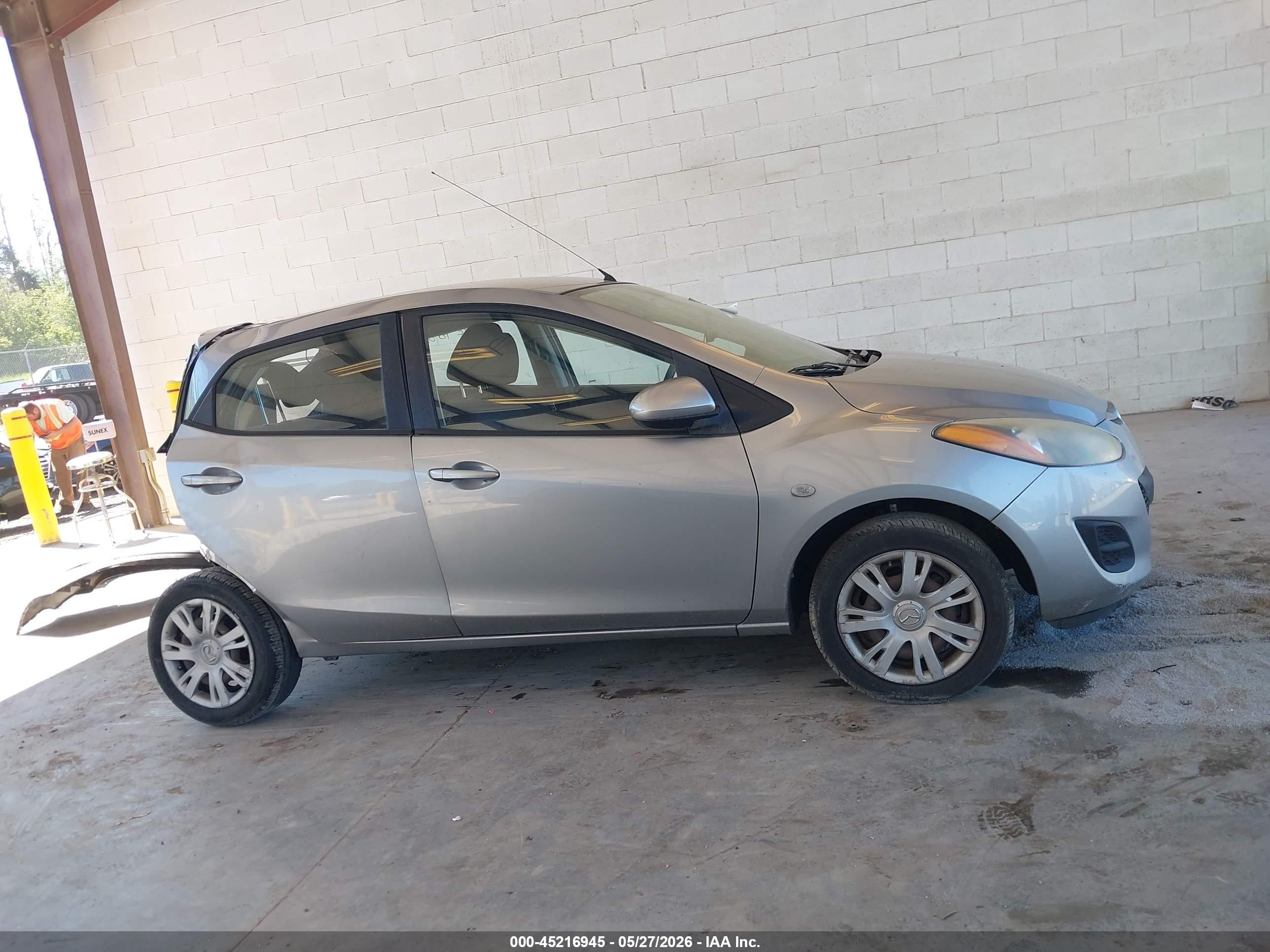 2012 Mazda Mazda2 Sport Gray vin: JM1DE1KY3C0152189