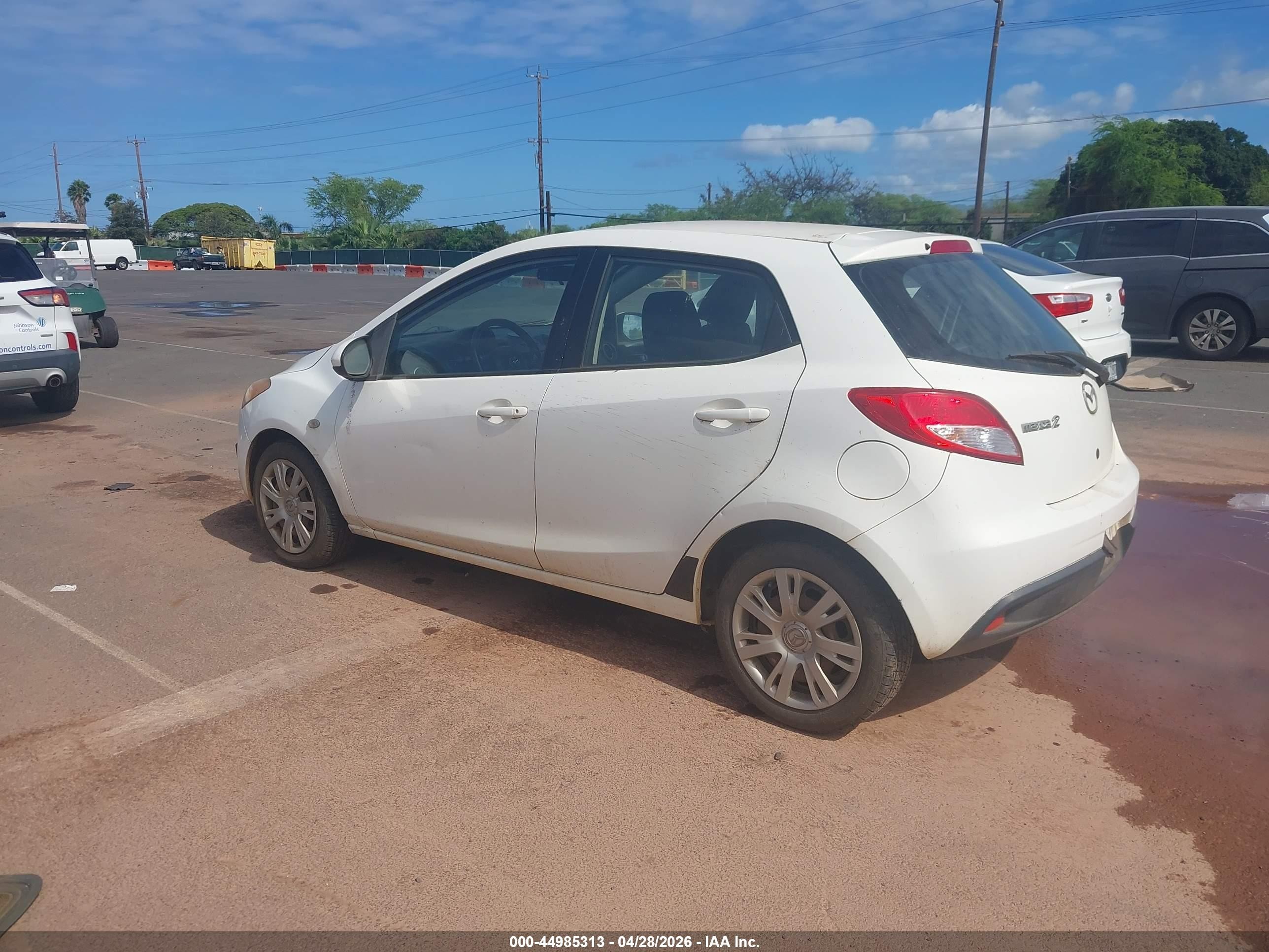 2014 Mazda Mazda2 Sport Белый vin: JM1DE1KY3E0181601