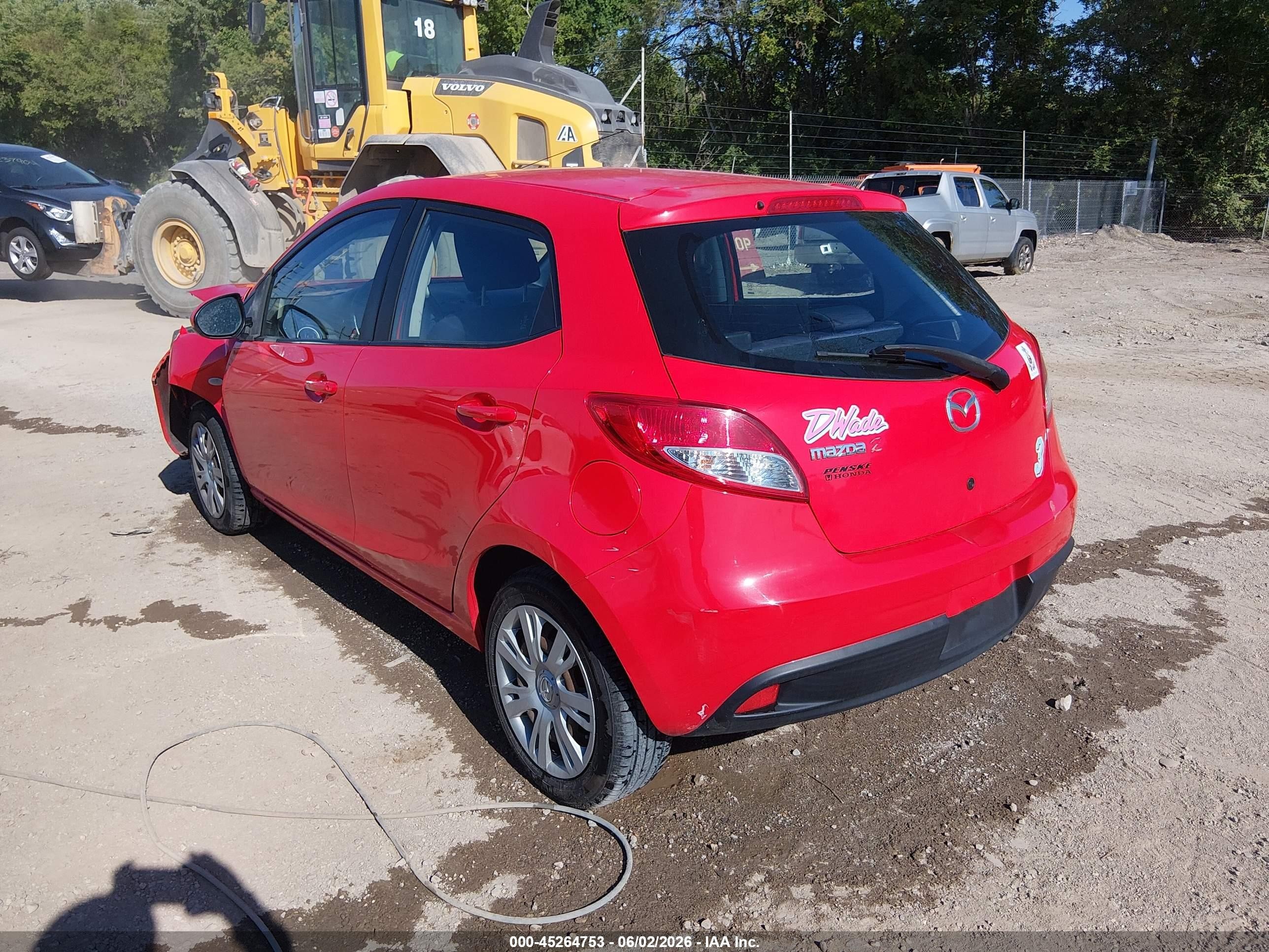 2013 Mazda Mazda2 Sport Красный vin: JM1DE1KY4D0164465