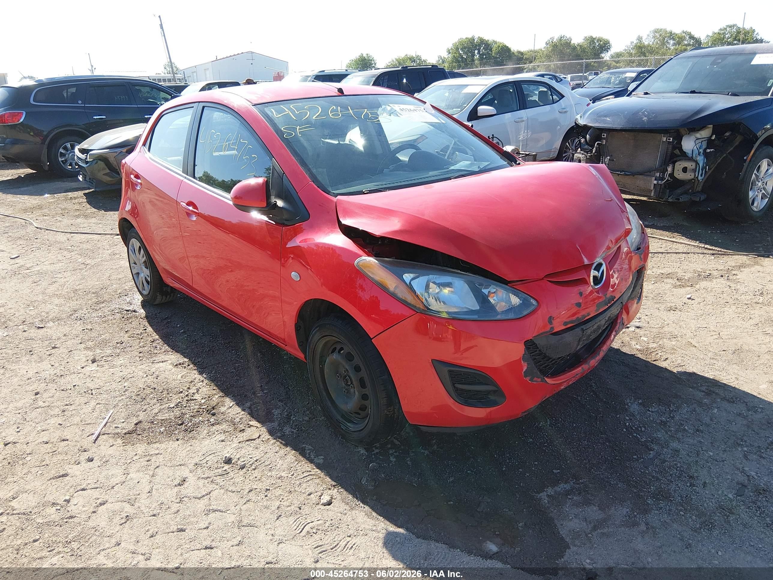 2013 Mazda Mazda2 Sport Red vin: JM1DE1KY4D0164465