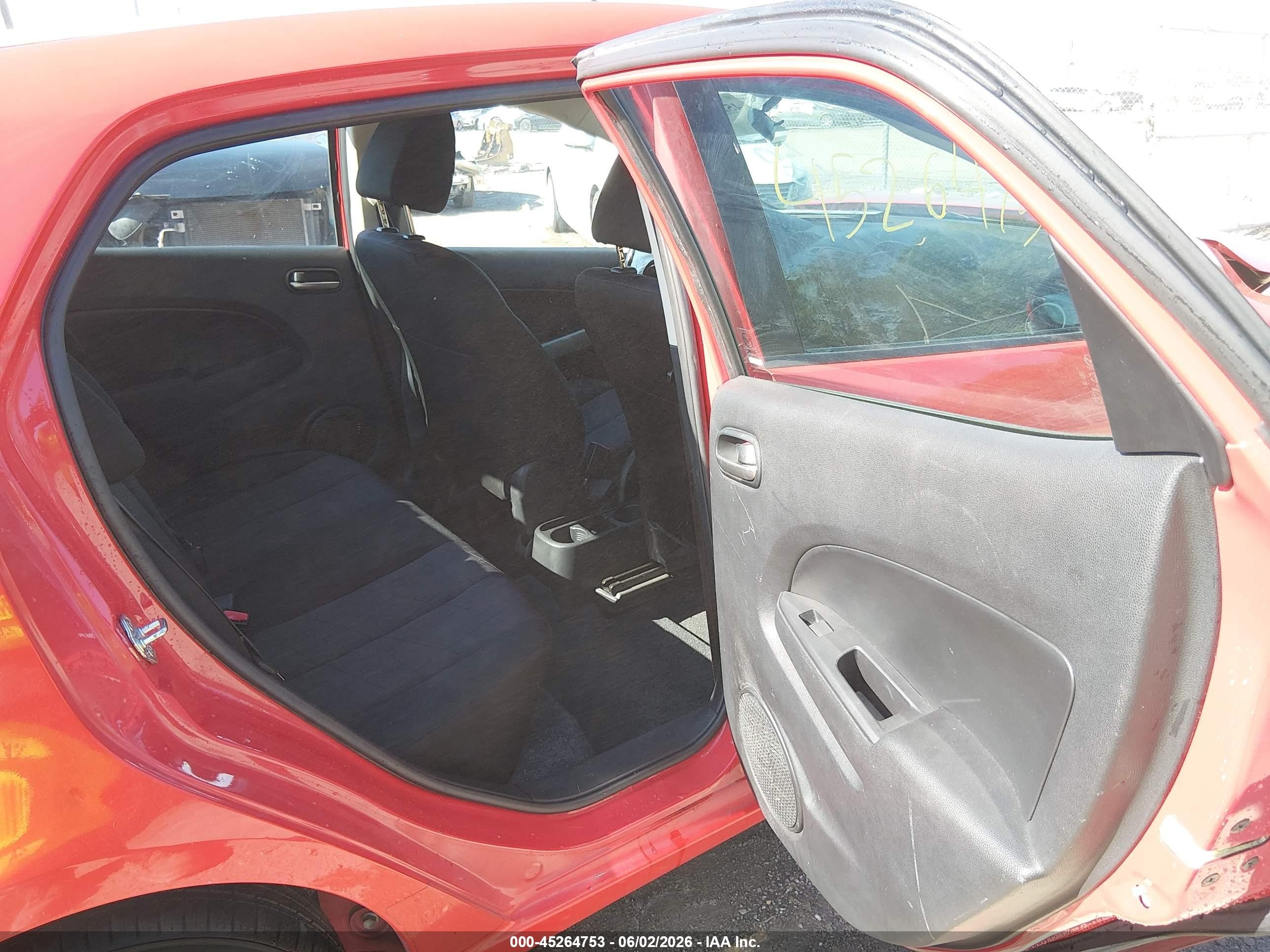 2013 Mazda Mazda2 Sport Красный vin: JM1DE1KY4D0164465