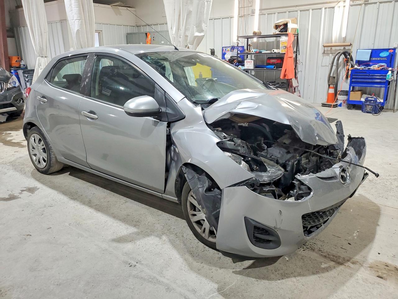 2013 Mazda Mazda2 Gray vin: JM1DE1KY4D0167575