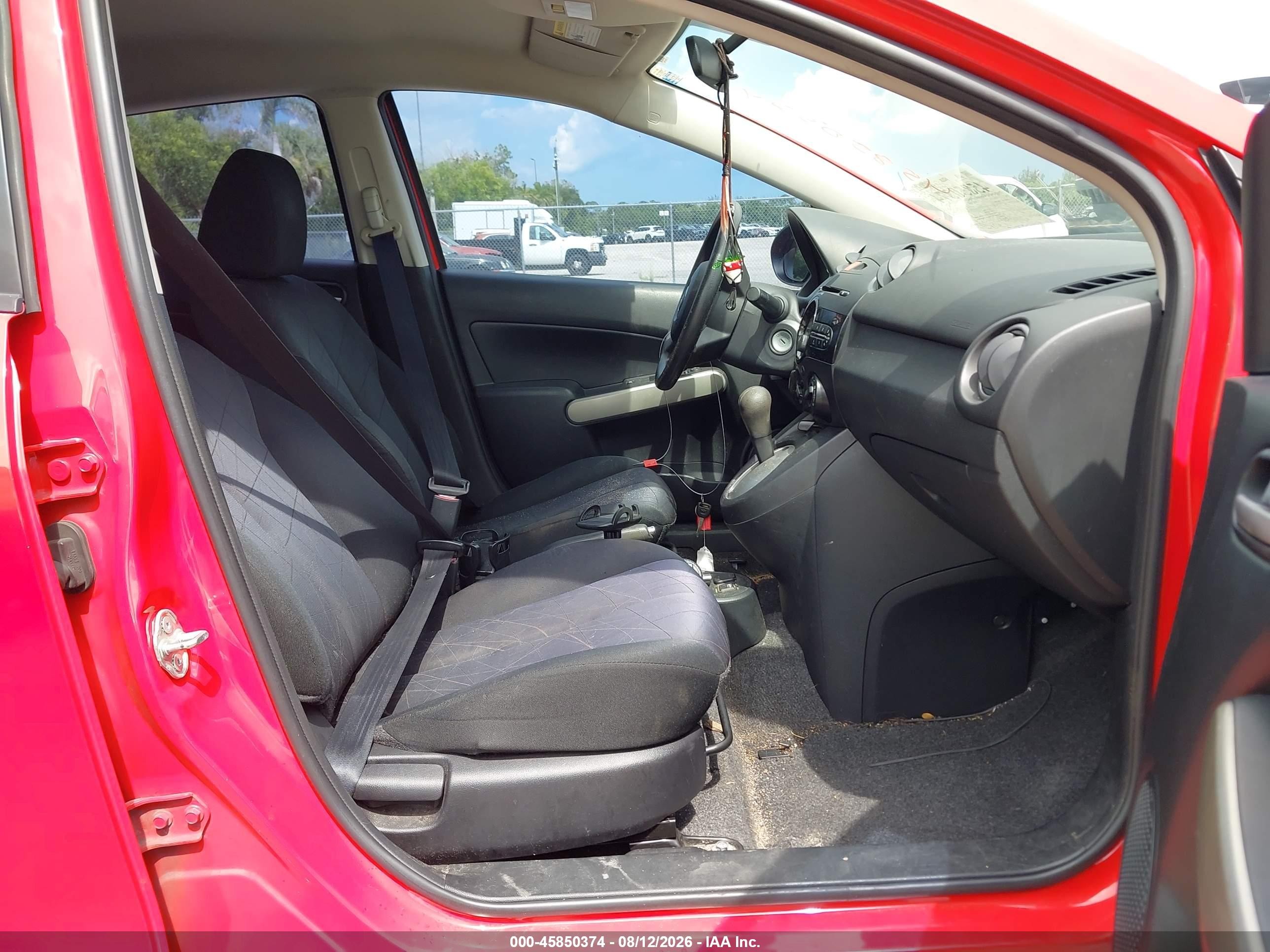 2013 Mazda Mazda2 Sport Красный vin: JM1DE1KY4D0170668