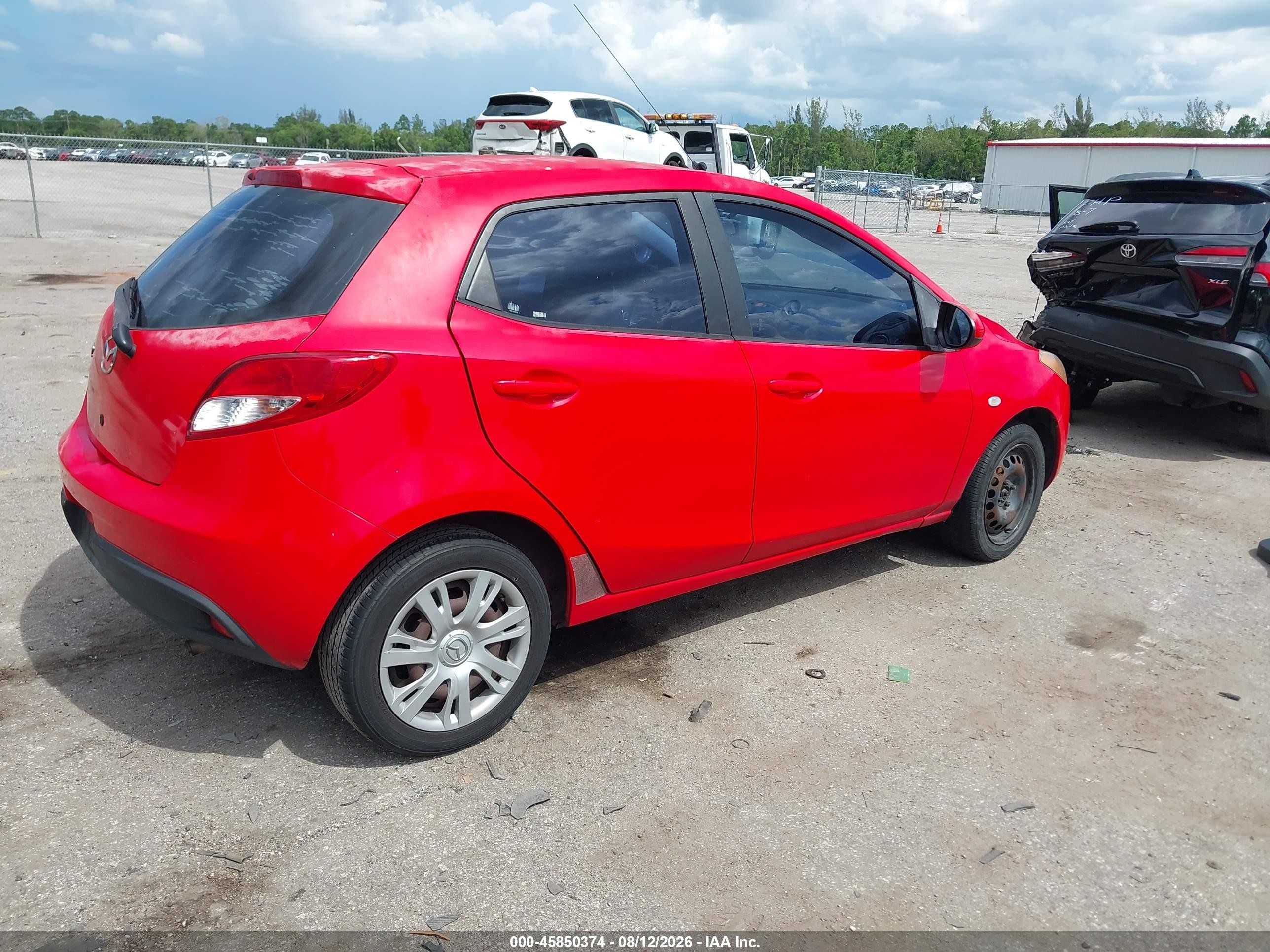 2013 Mazda Mazda2 Sport Красный vin: JM1DE1KY4D0170668