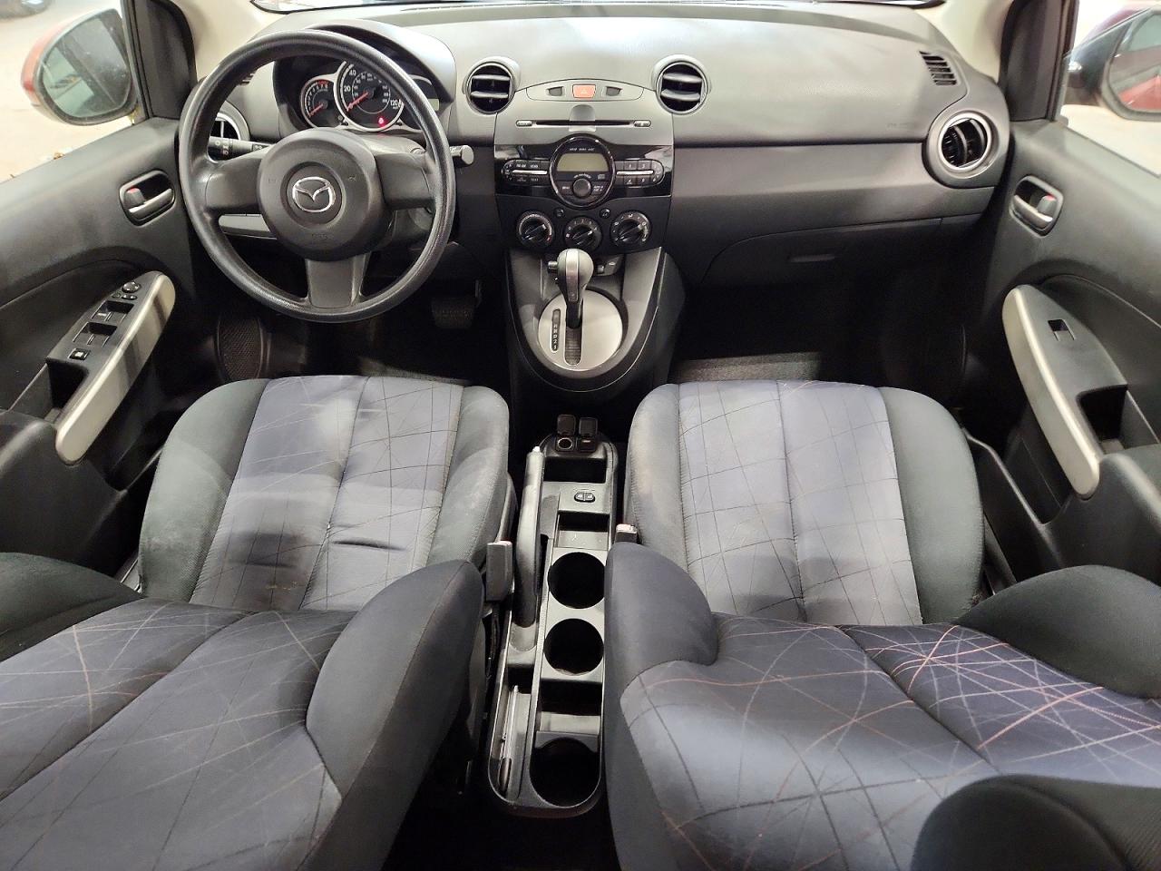 2014 Mazda Mazda2 Sport Red vin: JM1DE1KY4E0174446