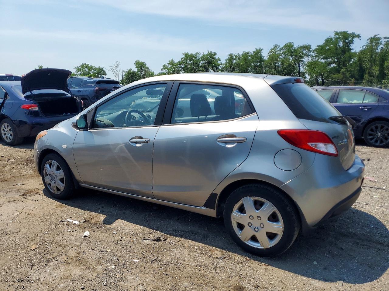 2012 Mazda Mazda2 Silver vin: JM1DE1KY5C0132381