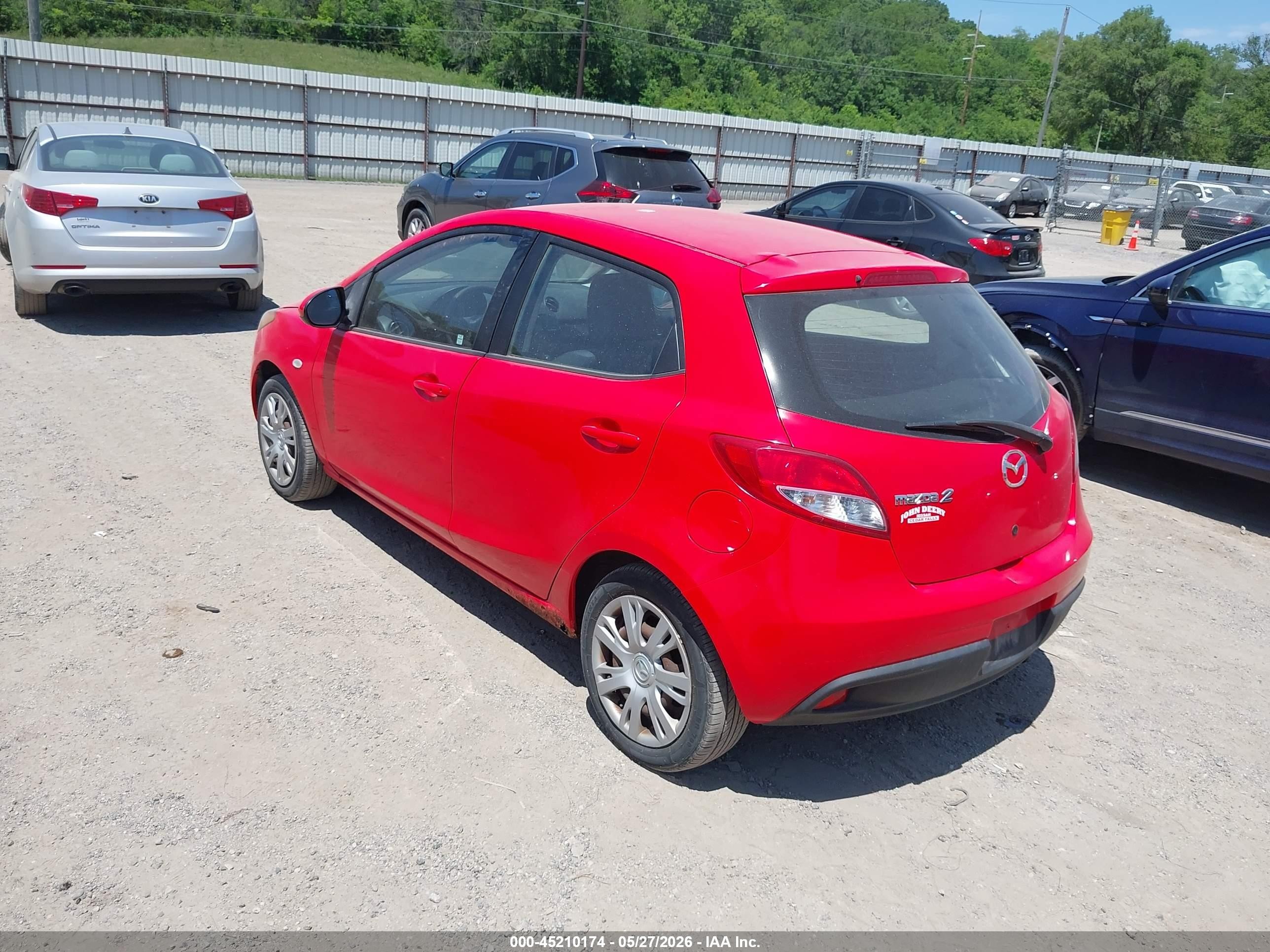 2012 Mazda Mazda2 Sport Red vin: JM1DE1KY5C0138052