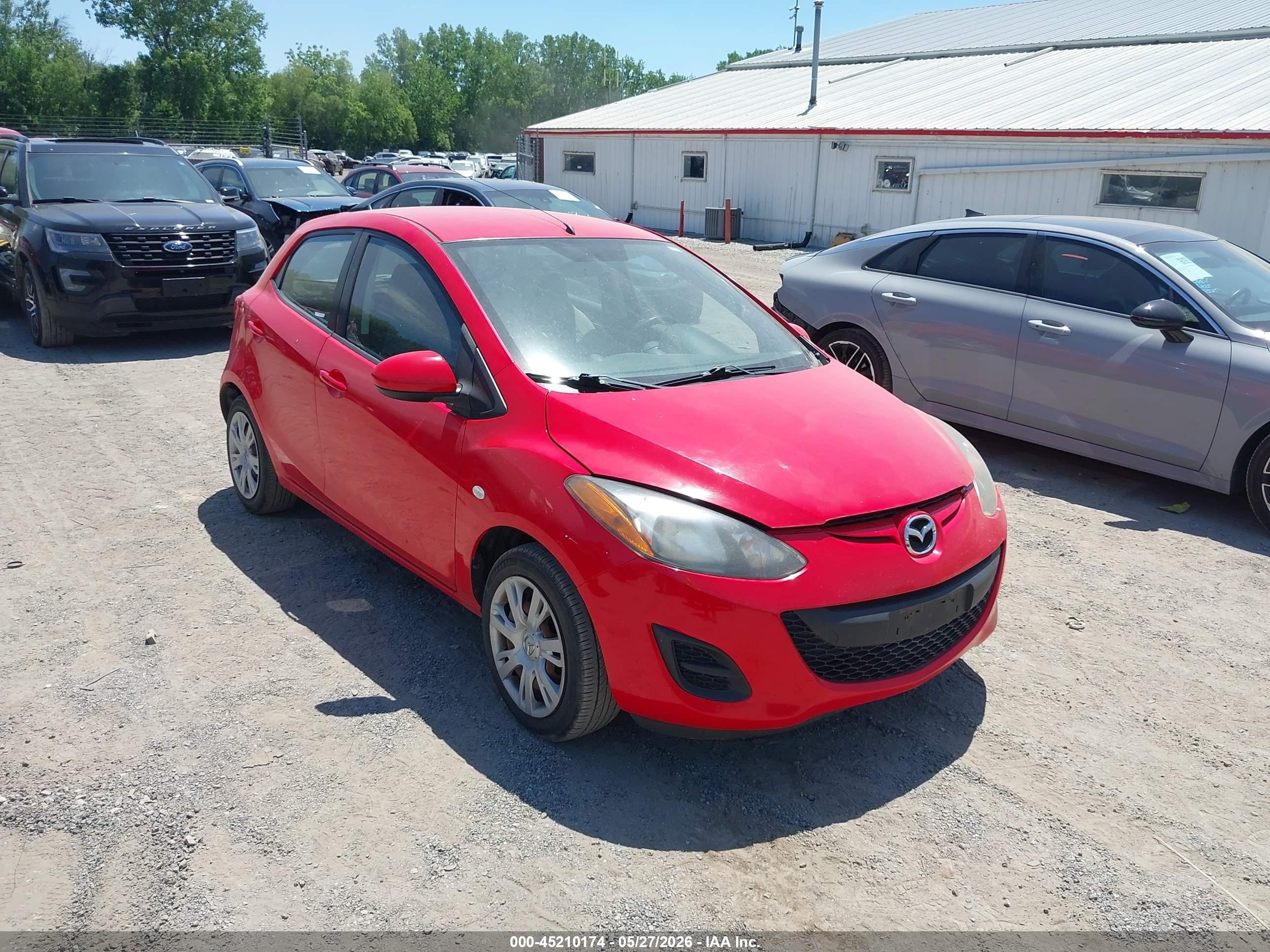 2012 Mazda Mazda2 Sport Red vin: JM1DE1KY5C0138052