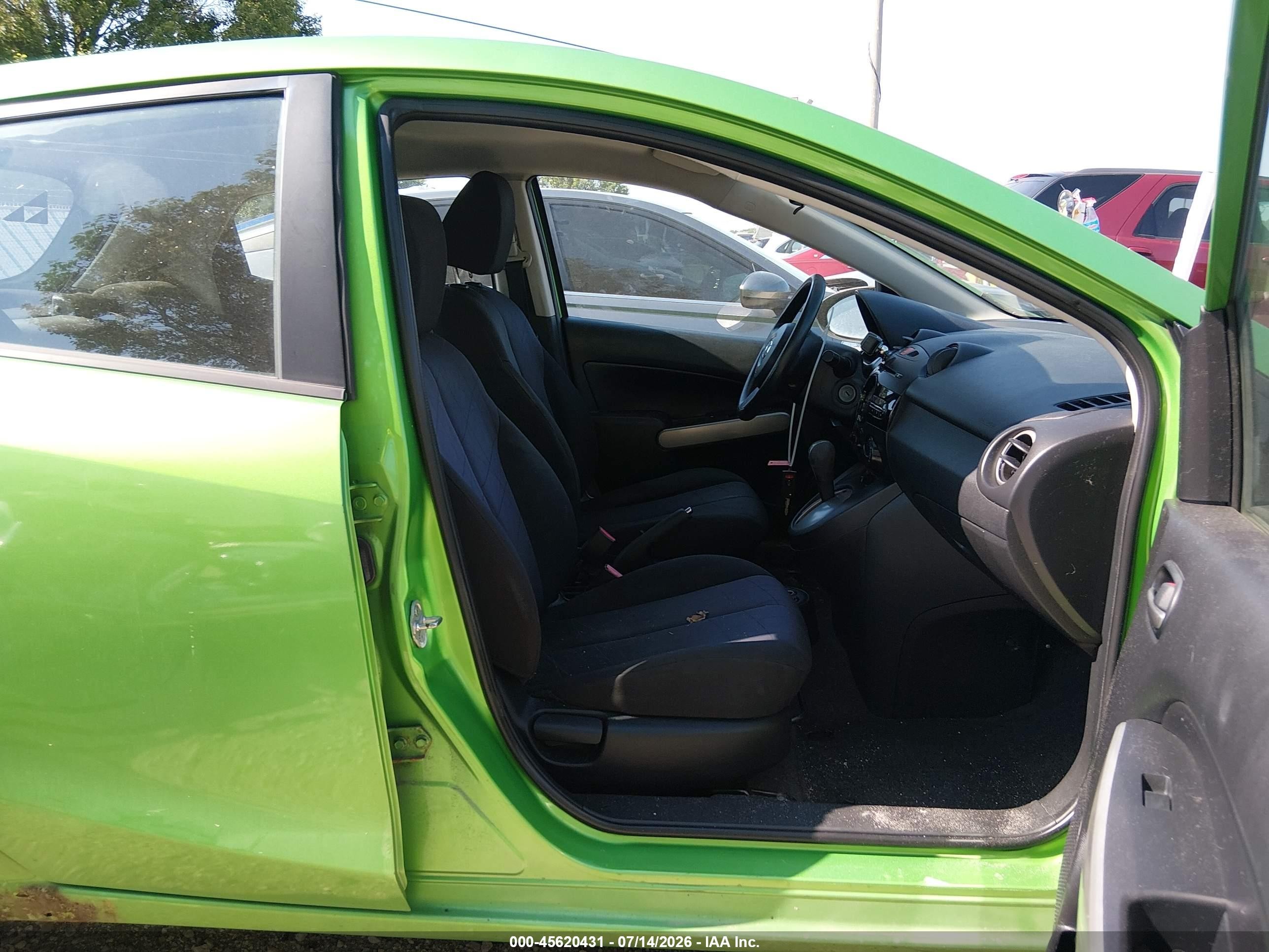 2012 Mazda Mazda2 Sport Green vin: JM1DE1KY5C0146247