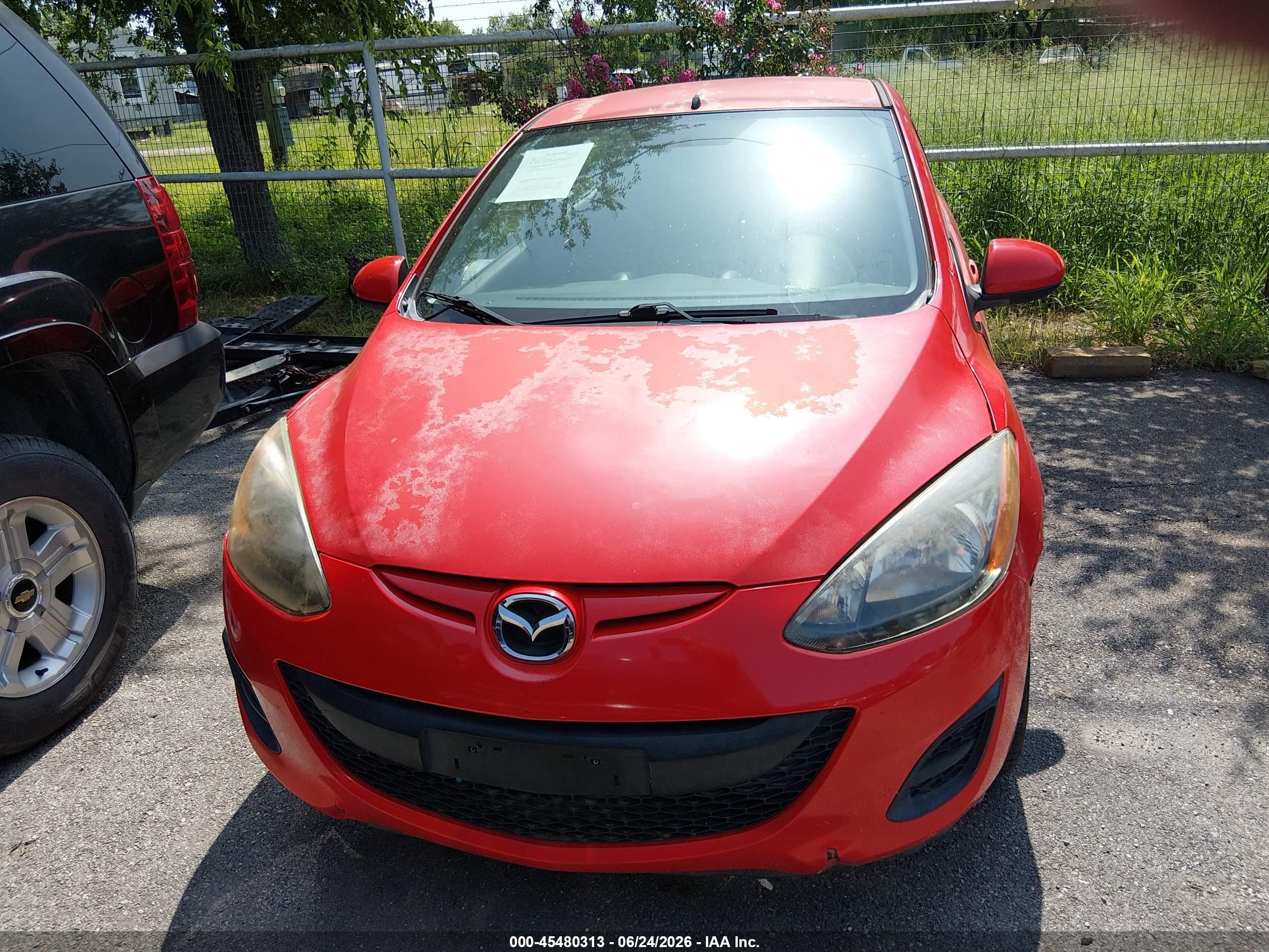 2012 Mazda Mazda2 Sport Red vin: JM1DE1KY5C0147169