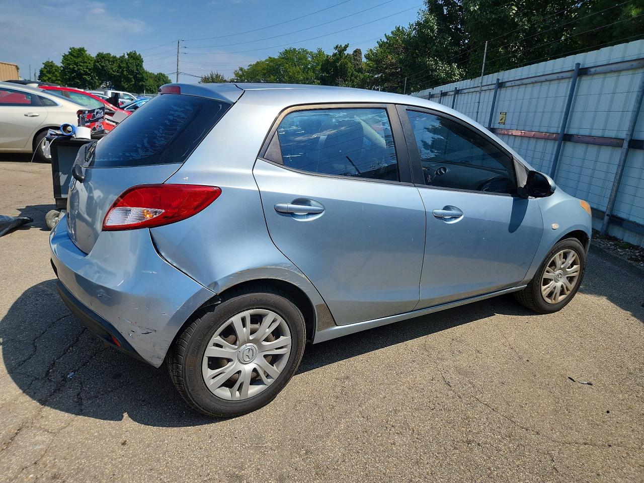 2013 Mazda Mazda2 Blue vin: JM1DE1KY5D0152955