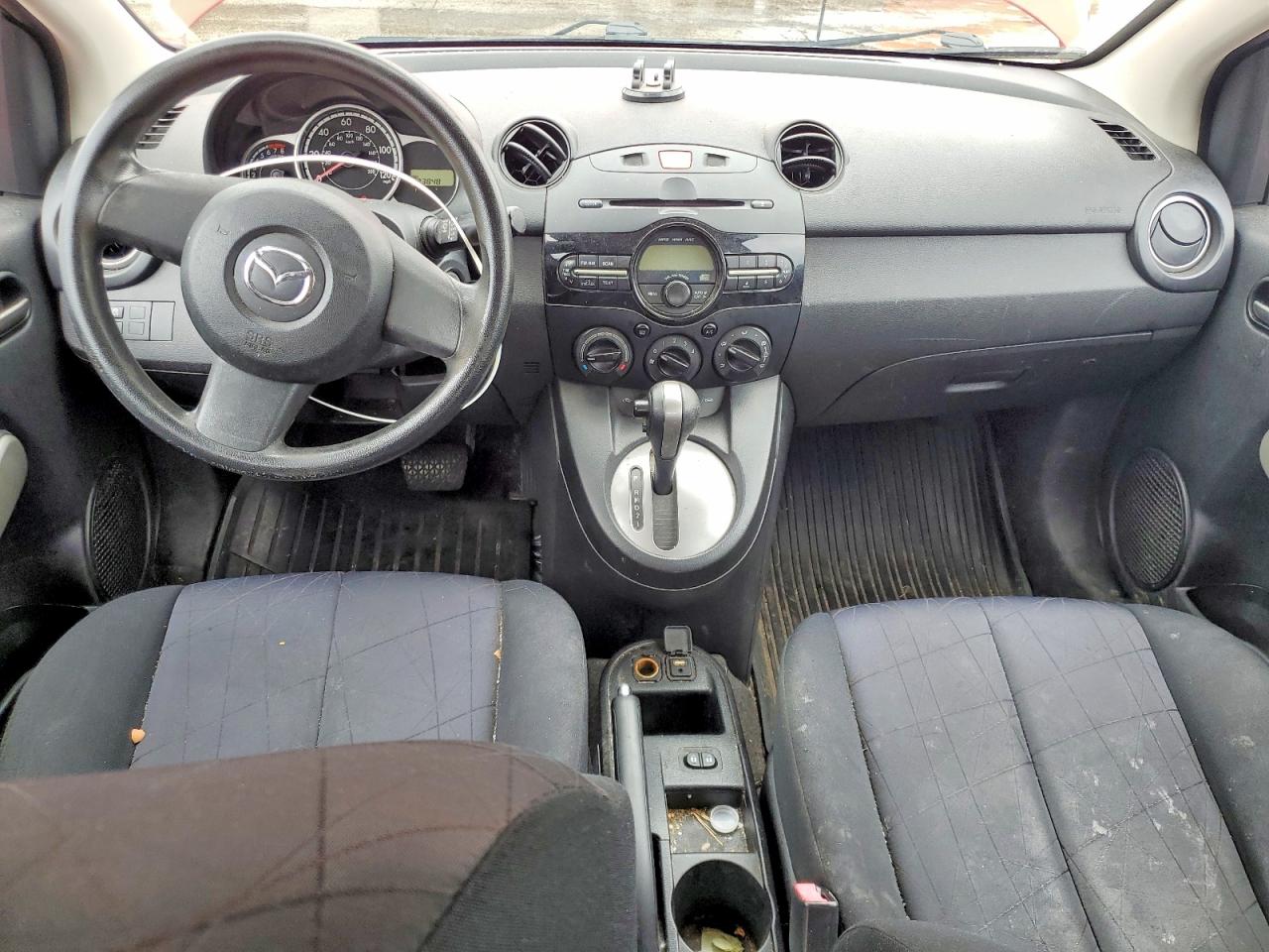 2013 Mazda Mazda2 Red vin: JM1DE1KY5D0154995
