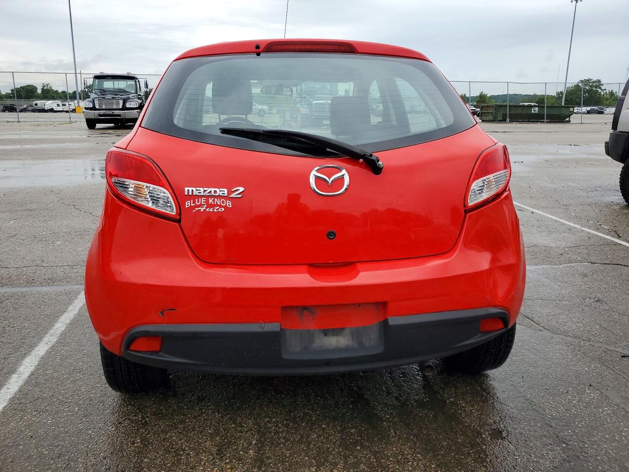 2013 Mazda Mazda2 Red vin: JM1DE1KY5D0154995