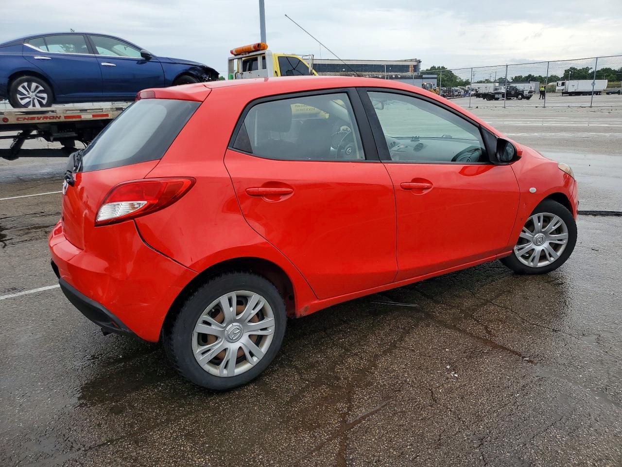 2013 Mazda Mazda2 Red vin: JM1DE1KY5D0154995