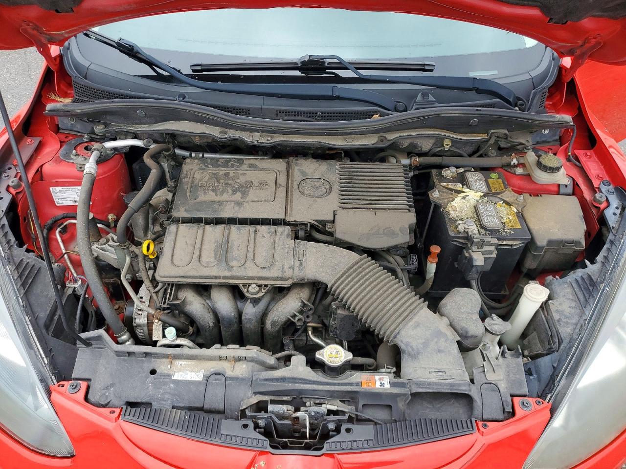2013 Mazda Mazda2 Red vin: JM1DE1KY5D0154995