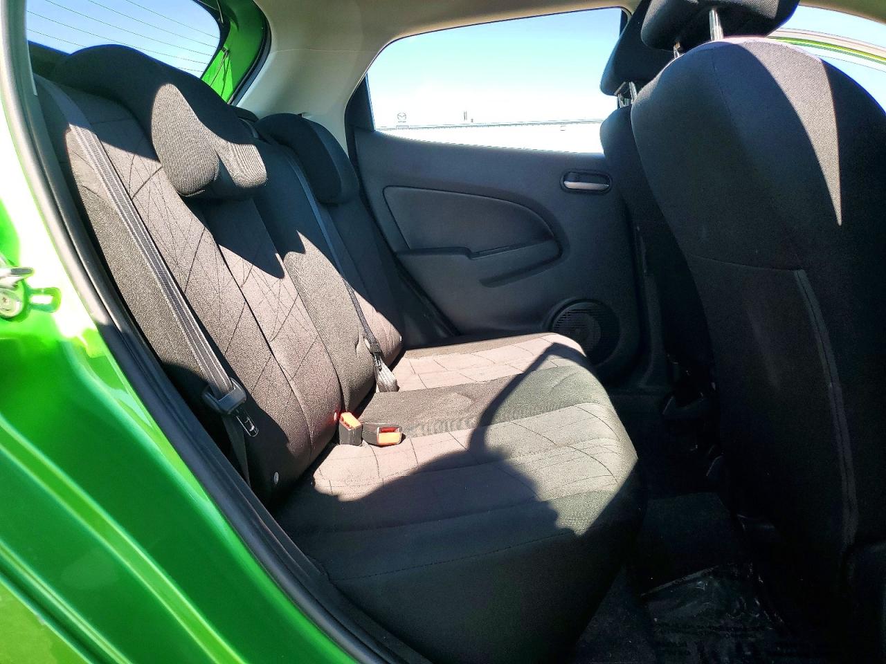 2013 Mazda Mazda2 Green vin: JM1DE1KY6D0154956