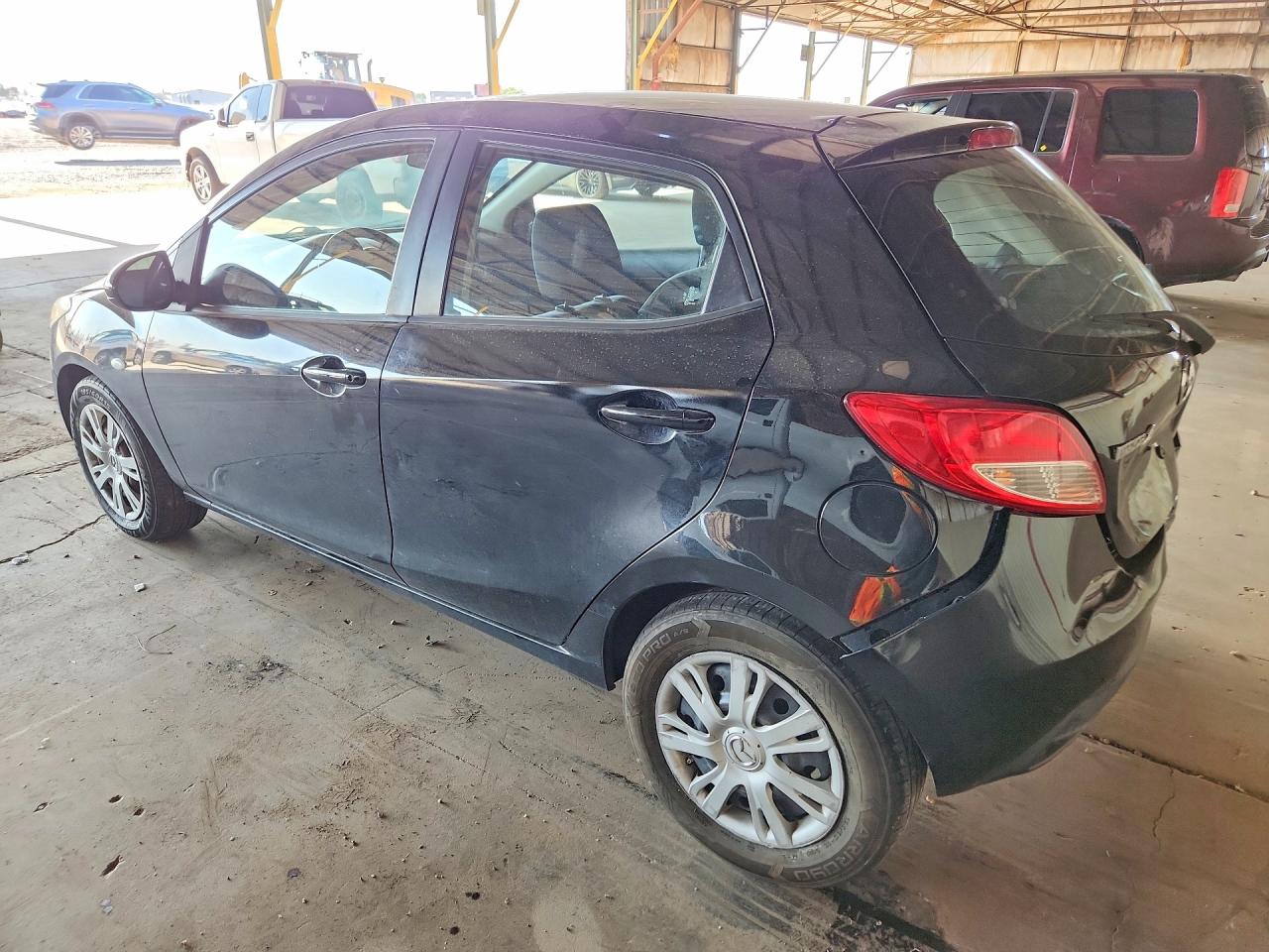 2013 Mazda Mazda2 Черный vin: JM1DE1KY6D0161809