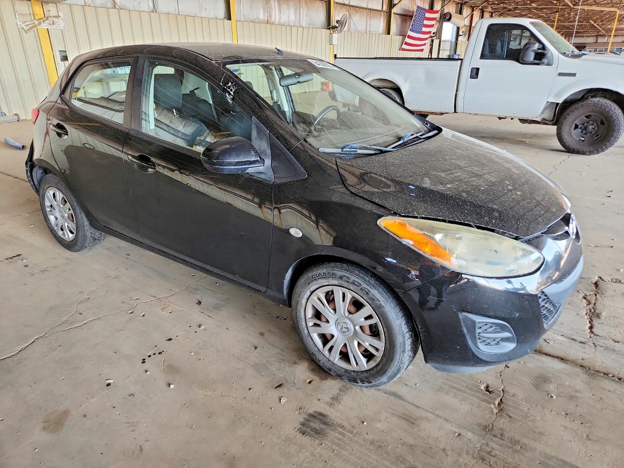 2013 Mazda Mazda2 Черный vin: JM1DE1KY6D0161809