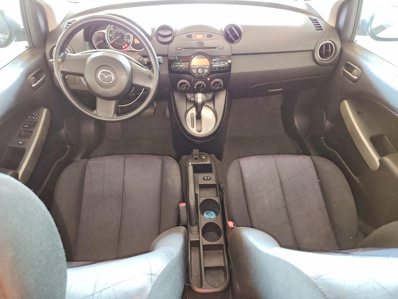 2013 Mazda Mazda2 Черный vin: JM1DE1KY6D0161809