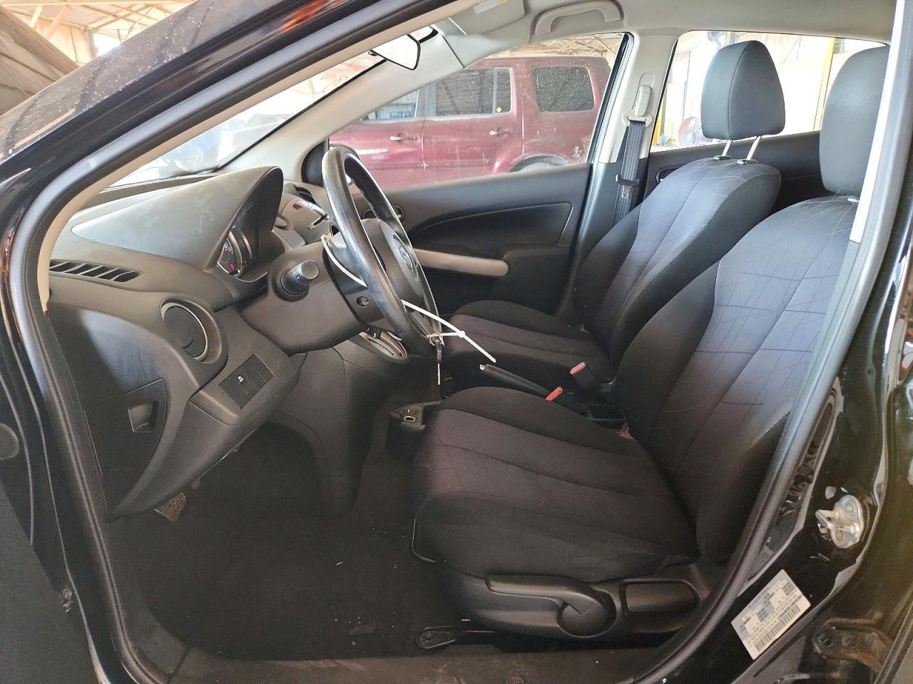 2013 Mazda Mazda2 Черный vin: JM1DE1KY6D0161809
