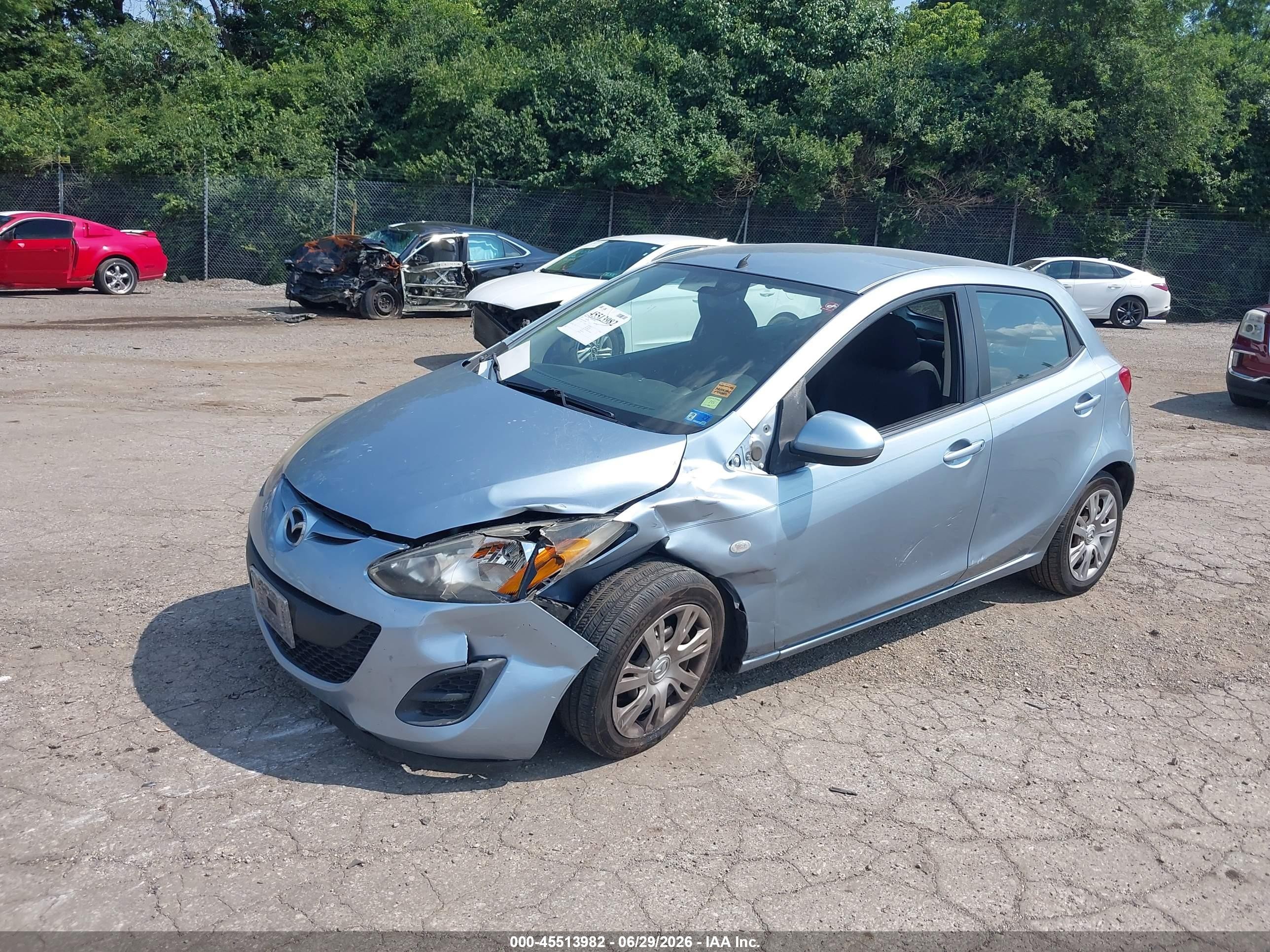 2013 Mazda Mazda2 Sport Light Blue vin: JM1DE1KY6D0166041