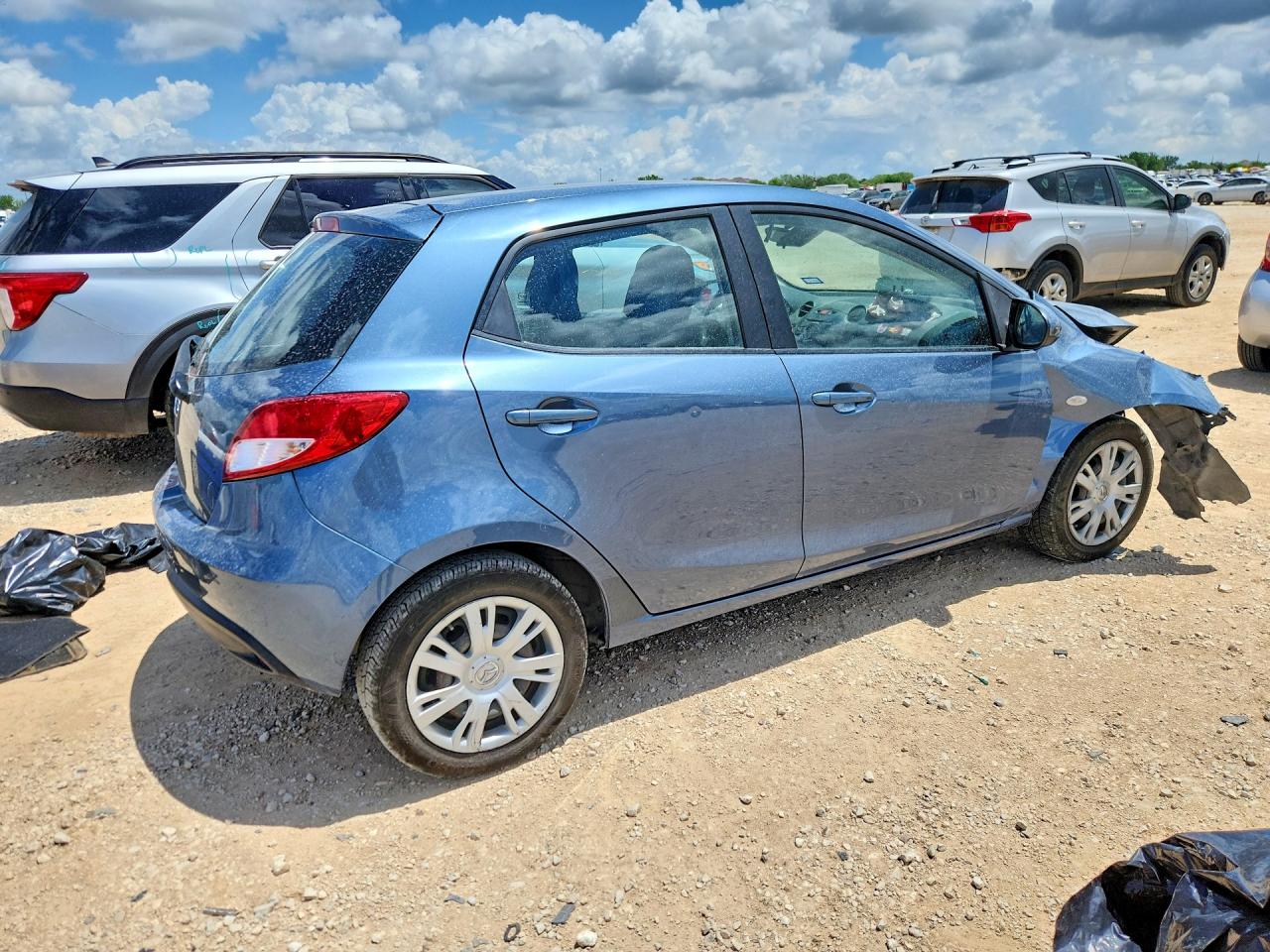 2014 Mazda Mazda2 Sport Blue vin: JM1DE1KY6E0176375