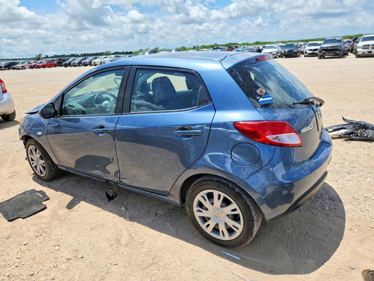 2014 Mazda Mazda2 Sport Blue vin: JM1DE1KY6E0176375