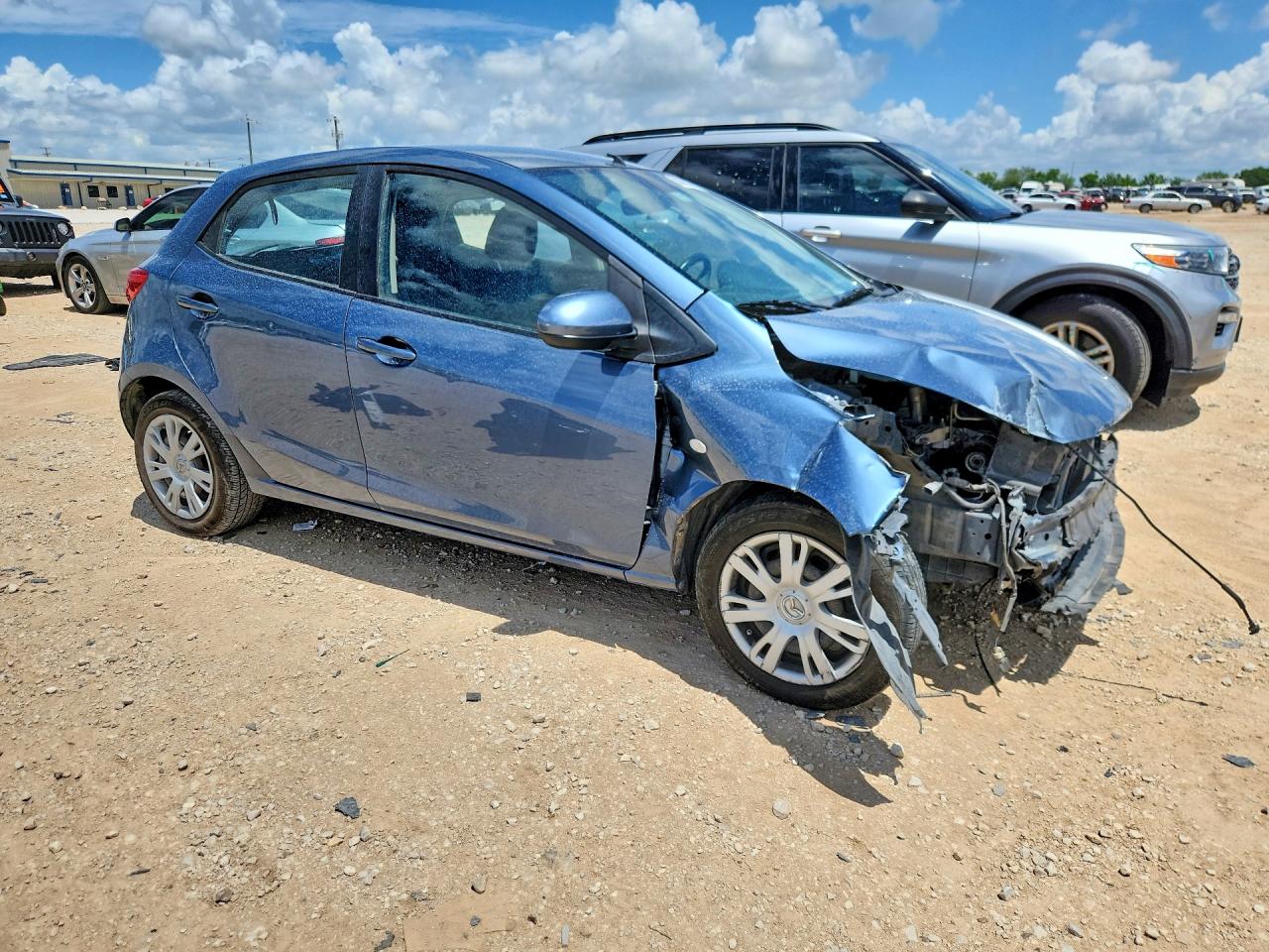 2014 Mazda Mazda2 Sport Blue vin: JM1DE1KY6E0176375
