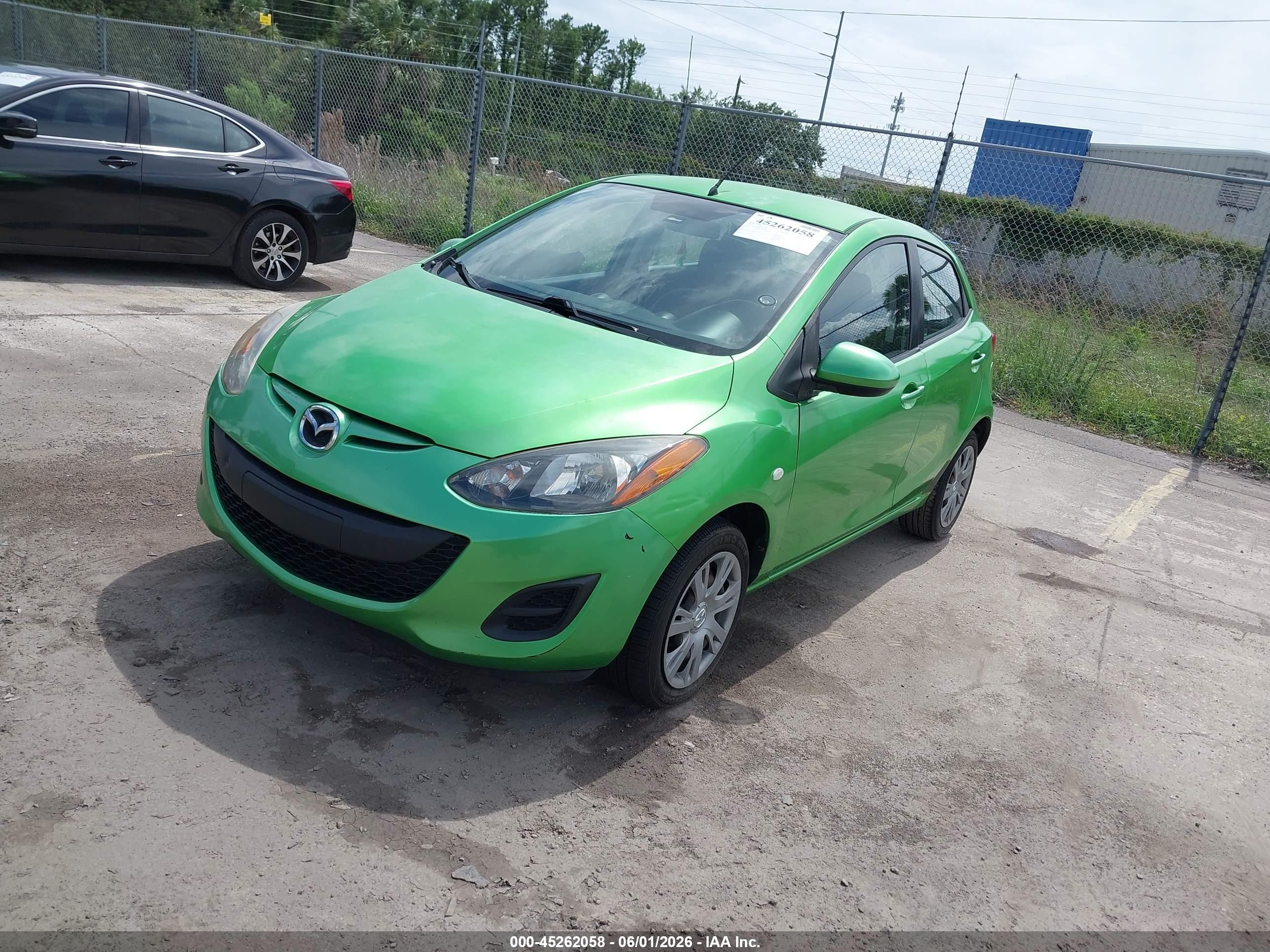 2013 Mazda Mazda2 Sport Зеленый vin: JM1DE1KY7D0152987