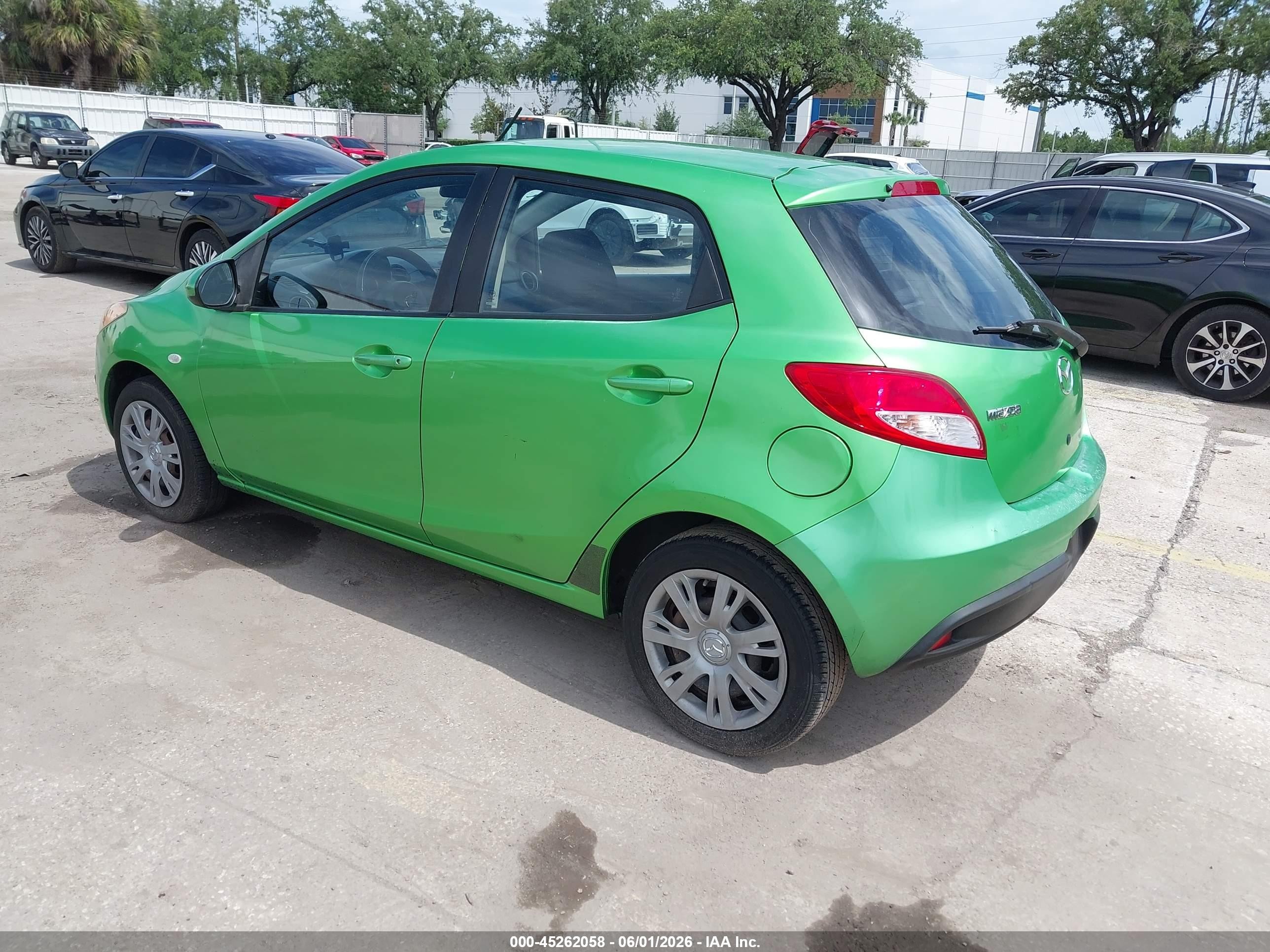 2013 Mazda Mazda2 Sport Зеленый vin: JM1DE1KY7D0152987