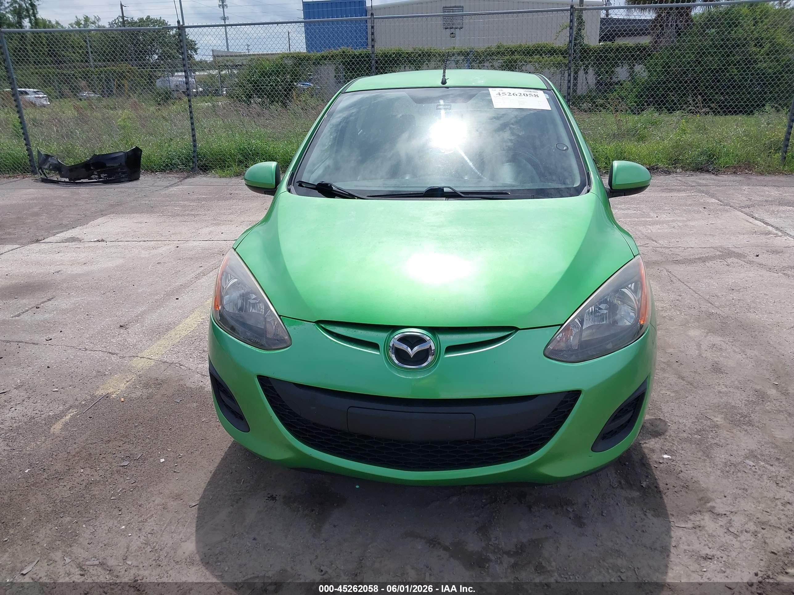 2013 Mazda Mazda2 Sport Зеленый vin: JM1DE1KY7D0152987