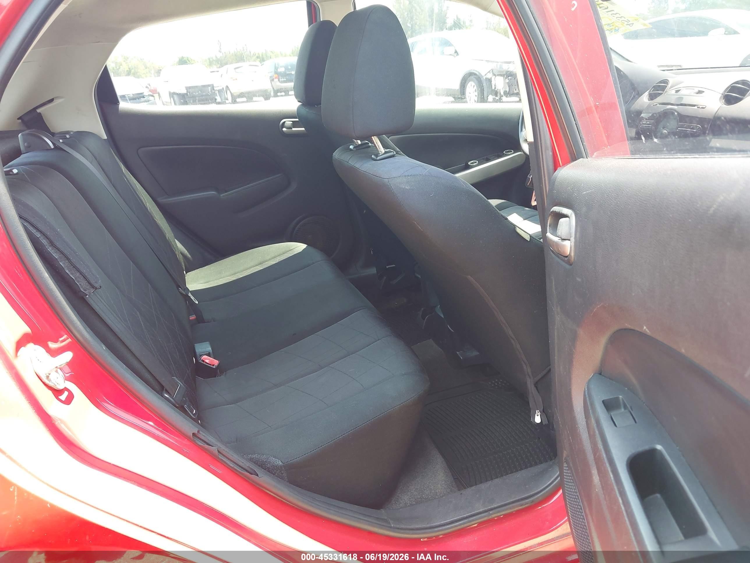 2013 Mazda Mazda2 Sport Red vin: JM1DE1KY7D0157283