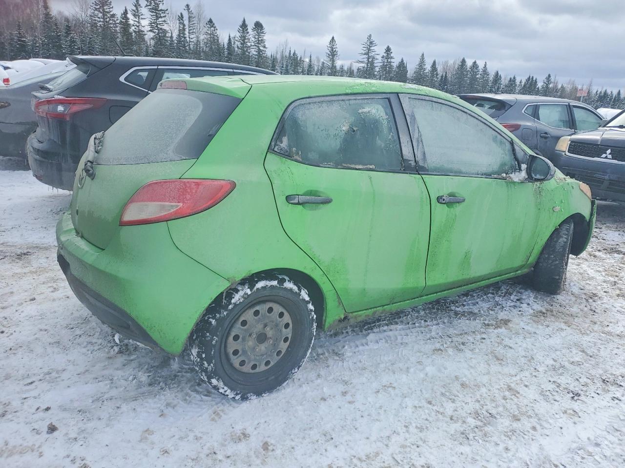 2013 Mazda Mazda 2 Green vin: JM1DE1KY7D0168834